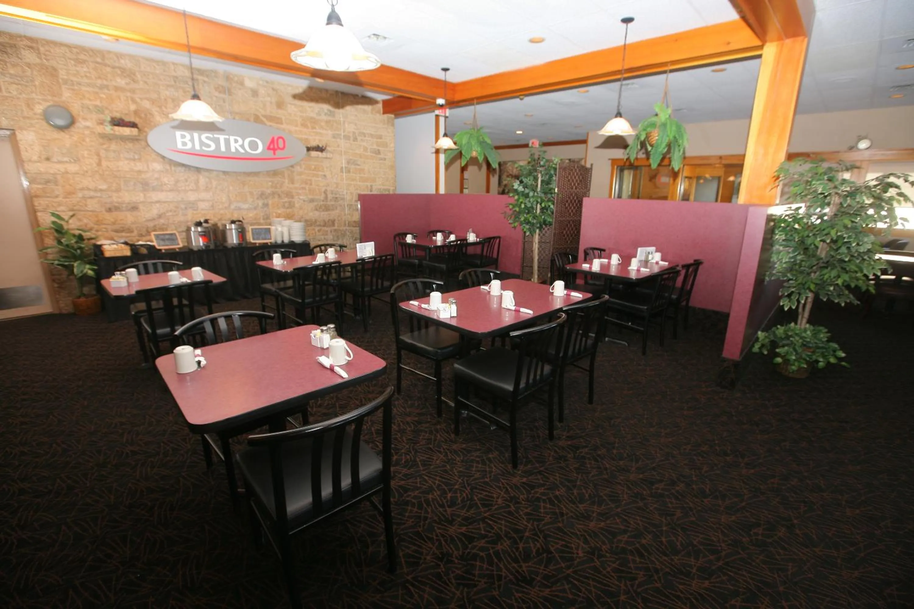 Restaurant/places to eat in Travelodge by Wyndham Brandon