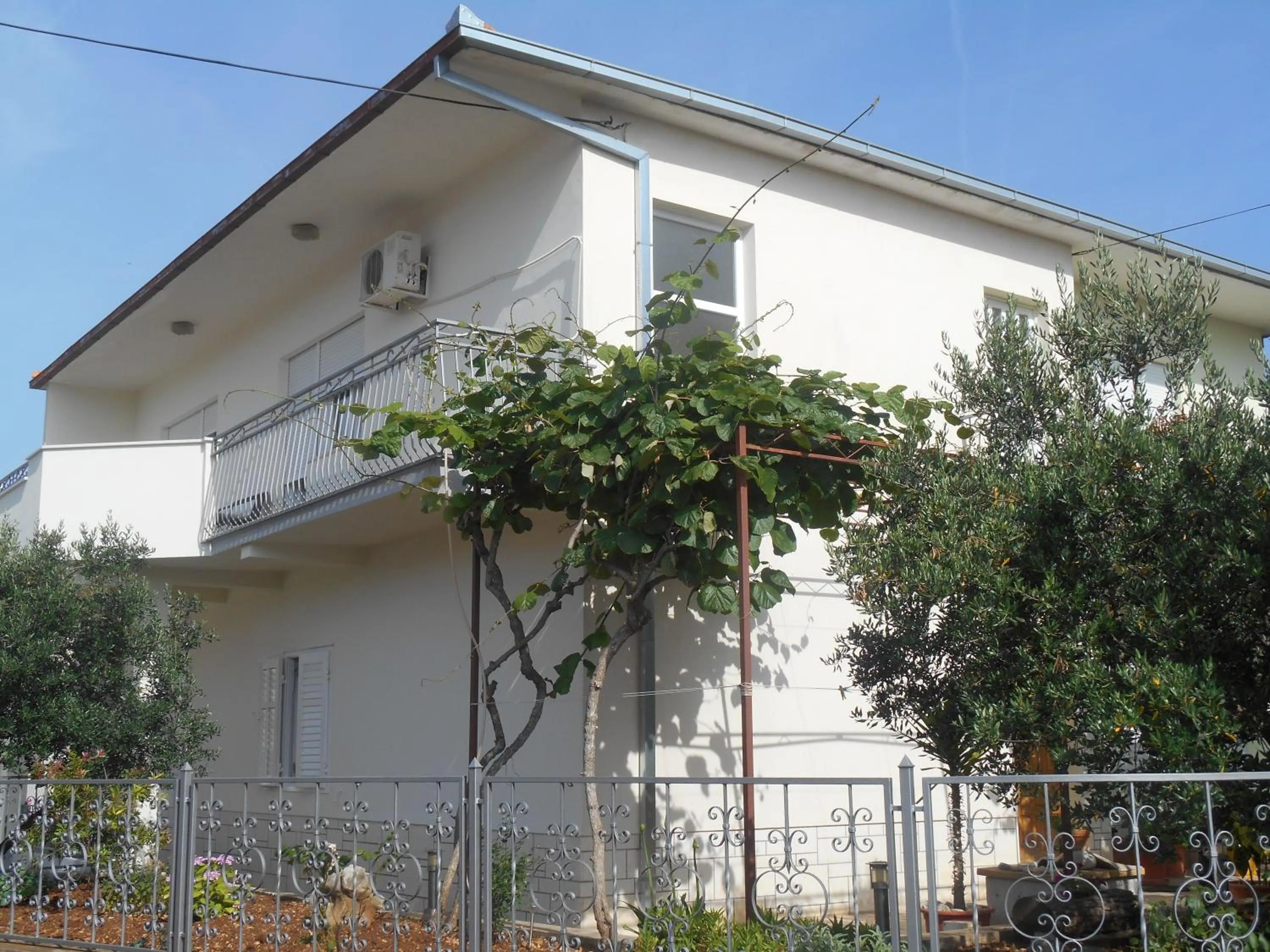 Property building in Apartments Brešan