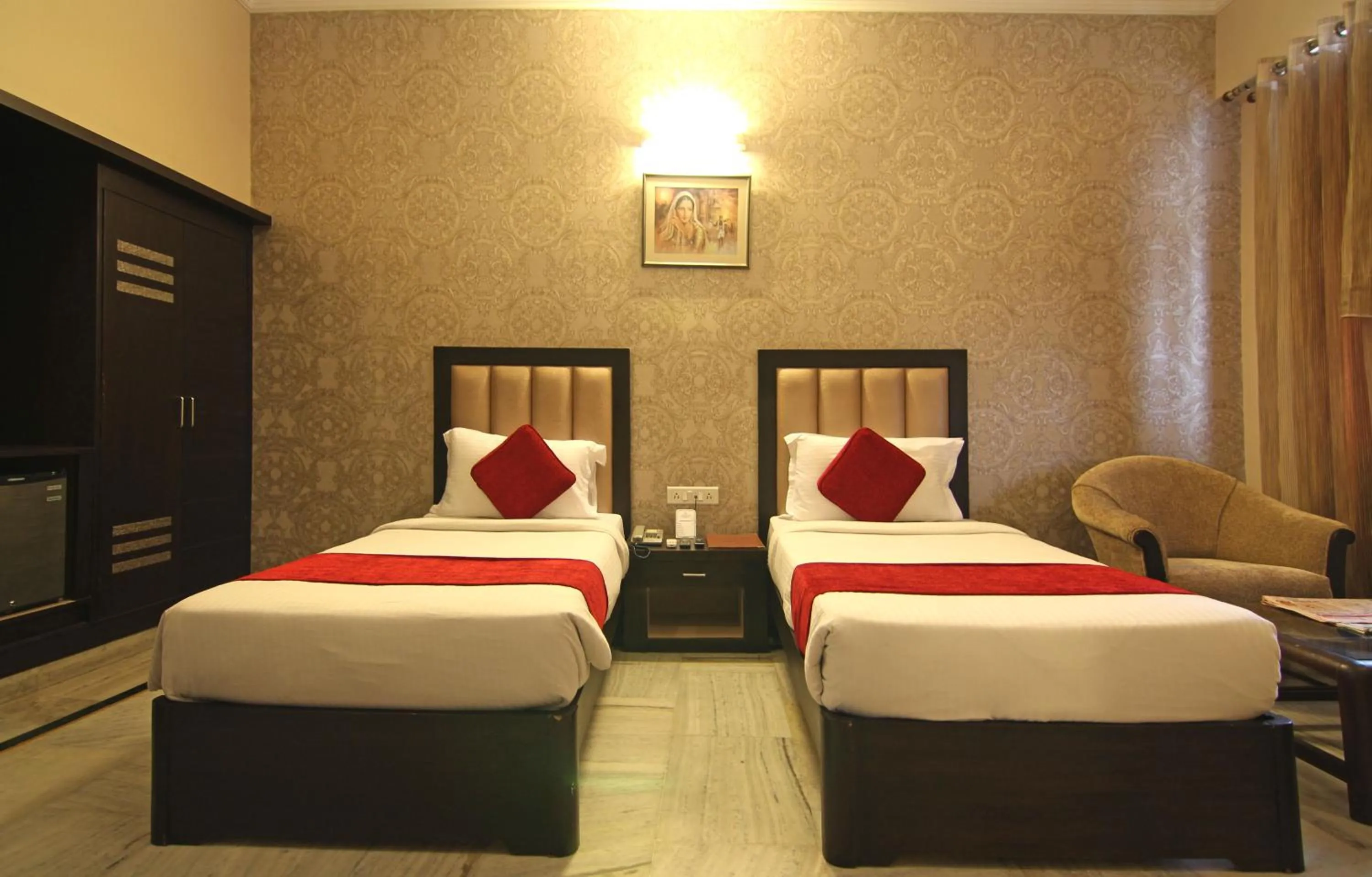 Photo of the whole room in Le Grand Hotel