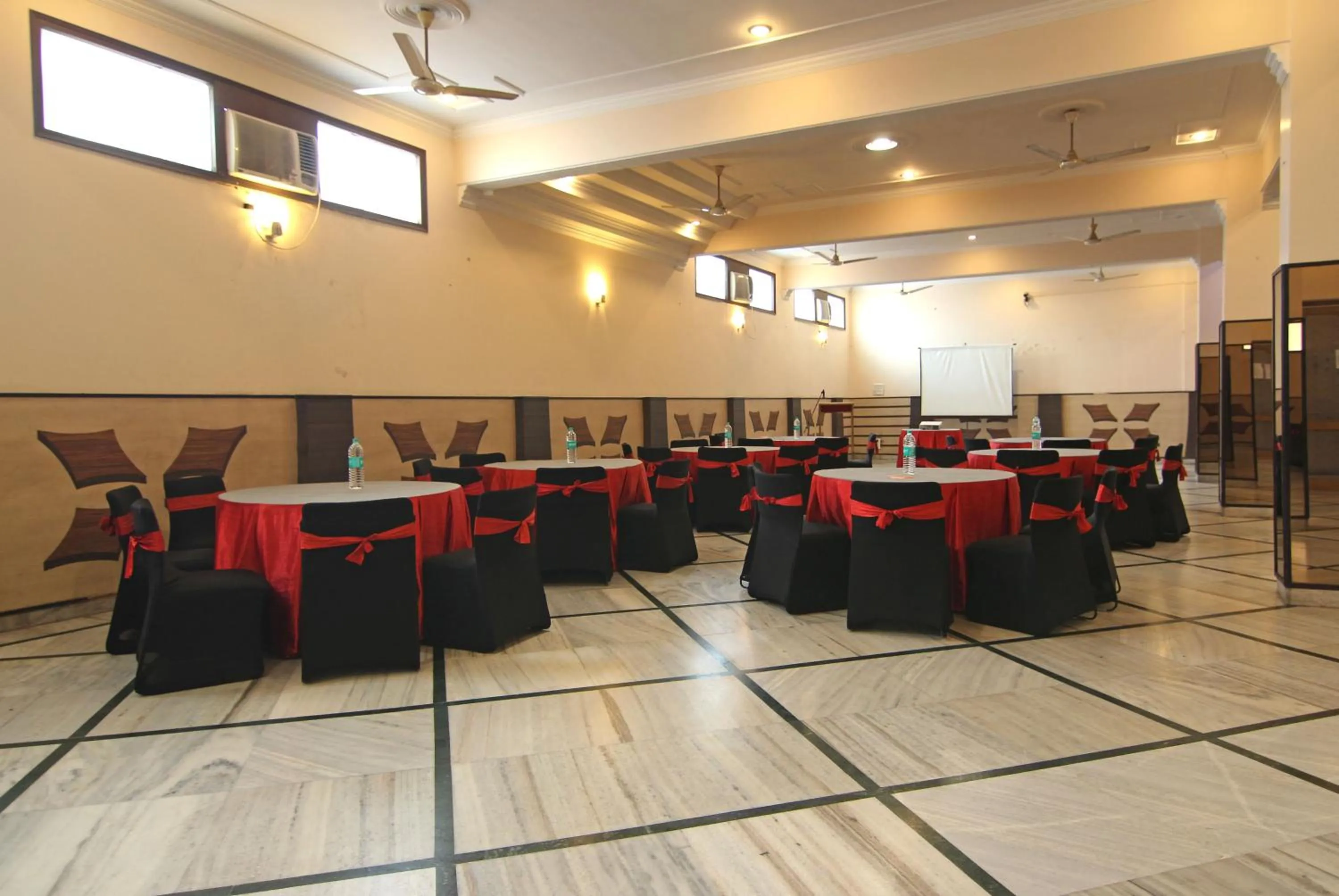 Banquet/Function facilities in Le Grand Hotel