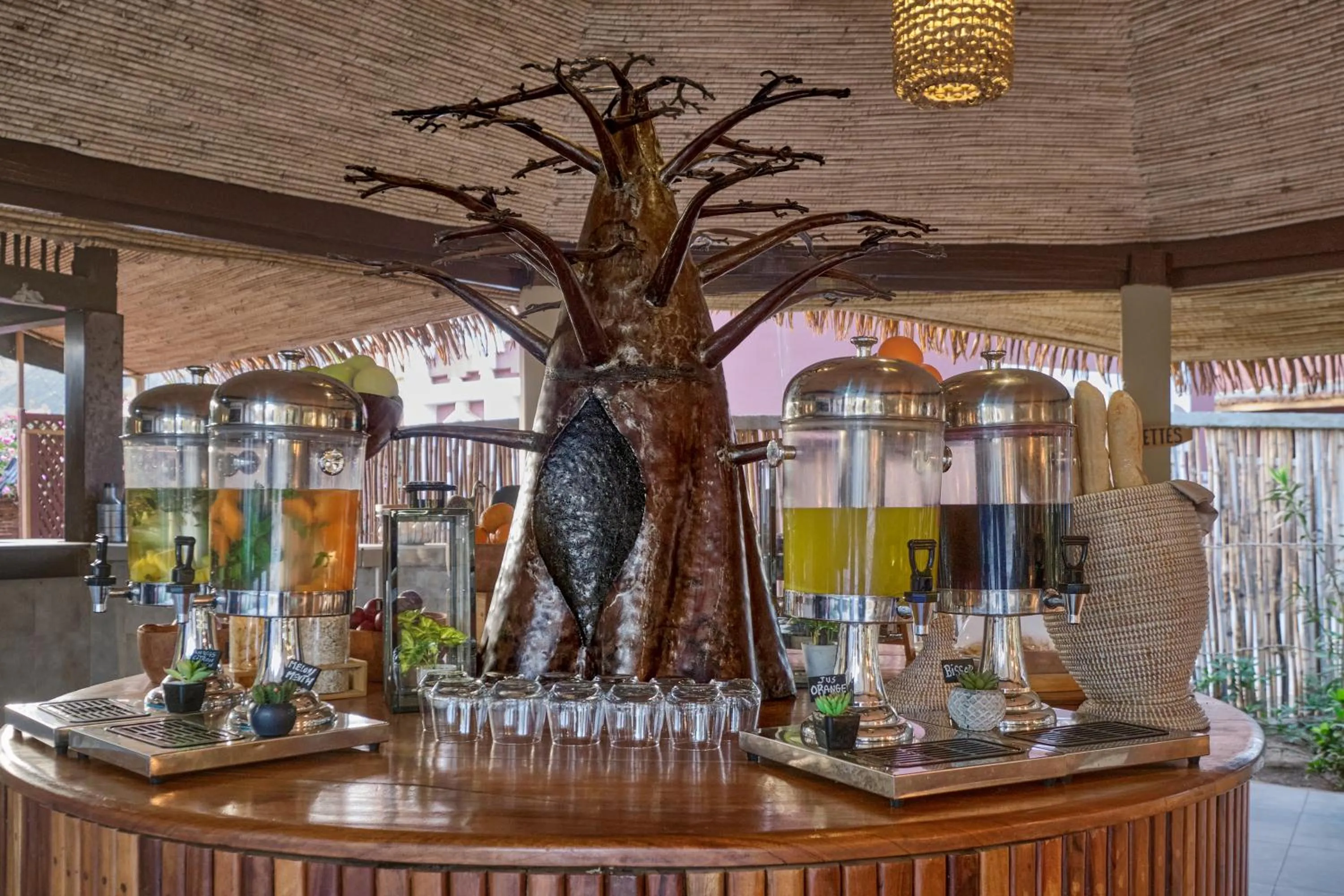 Breakfast in Hotel Royam