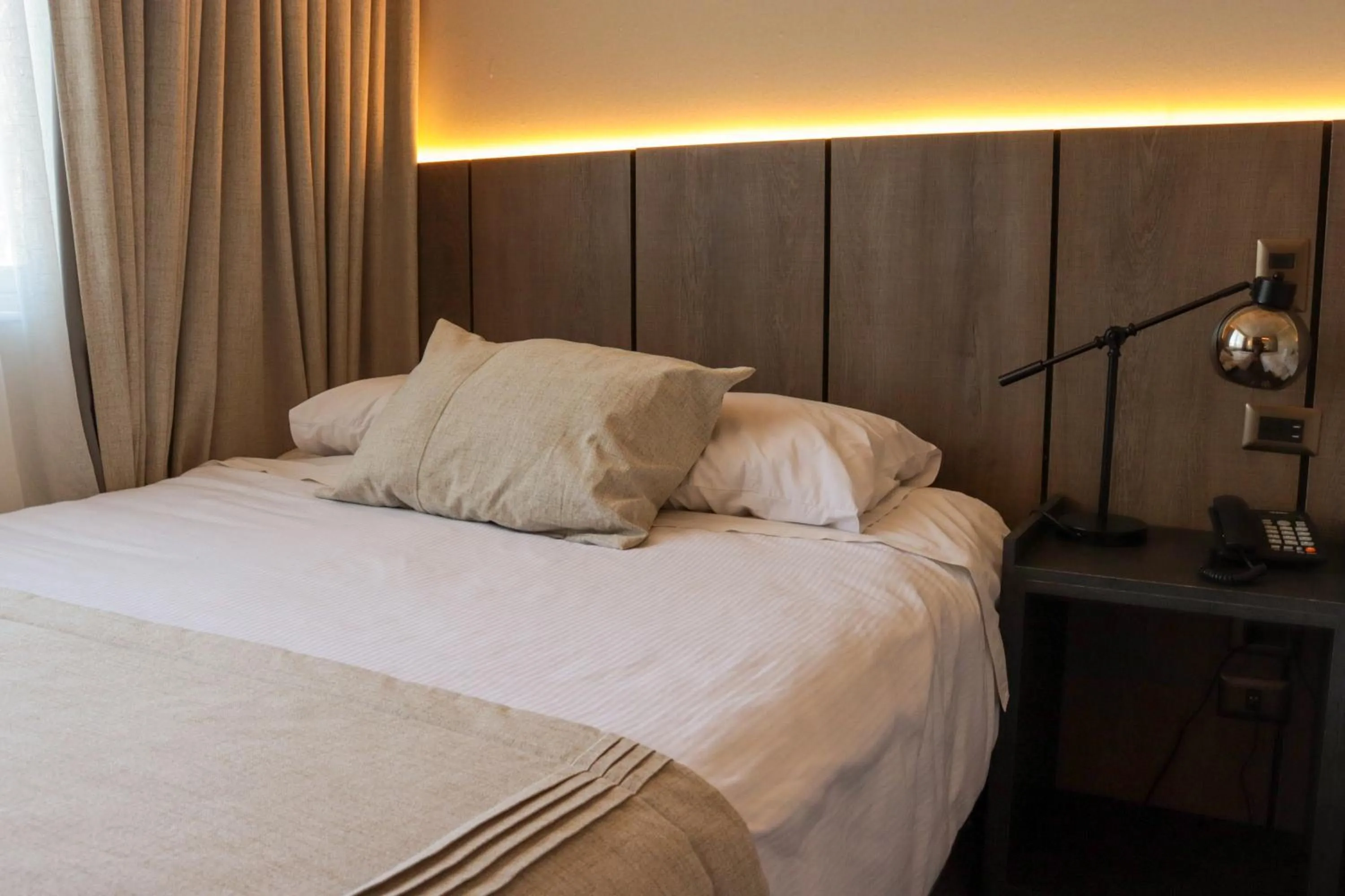 Photo of the whole room, Bed in Hotel Terrano Concepción