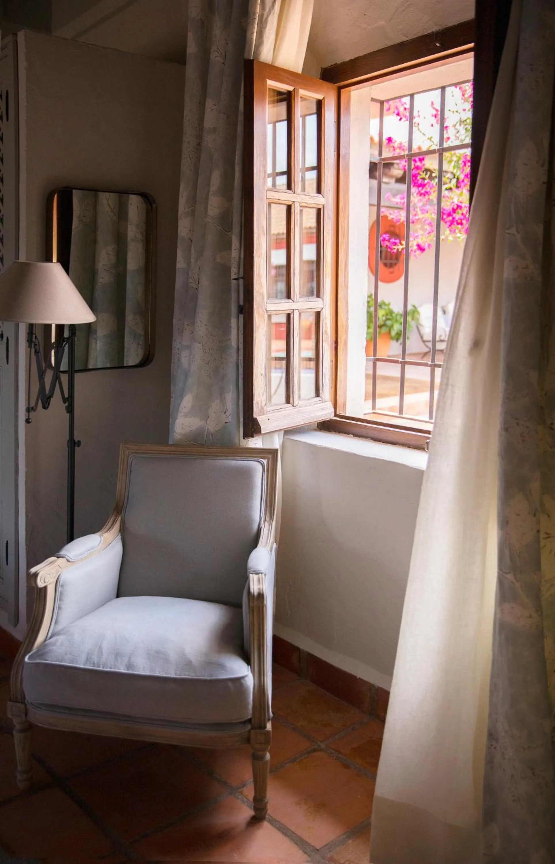 Decorative detail, Bed in Hotel Rural Las Tejuelas