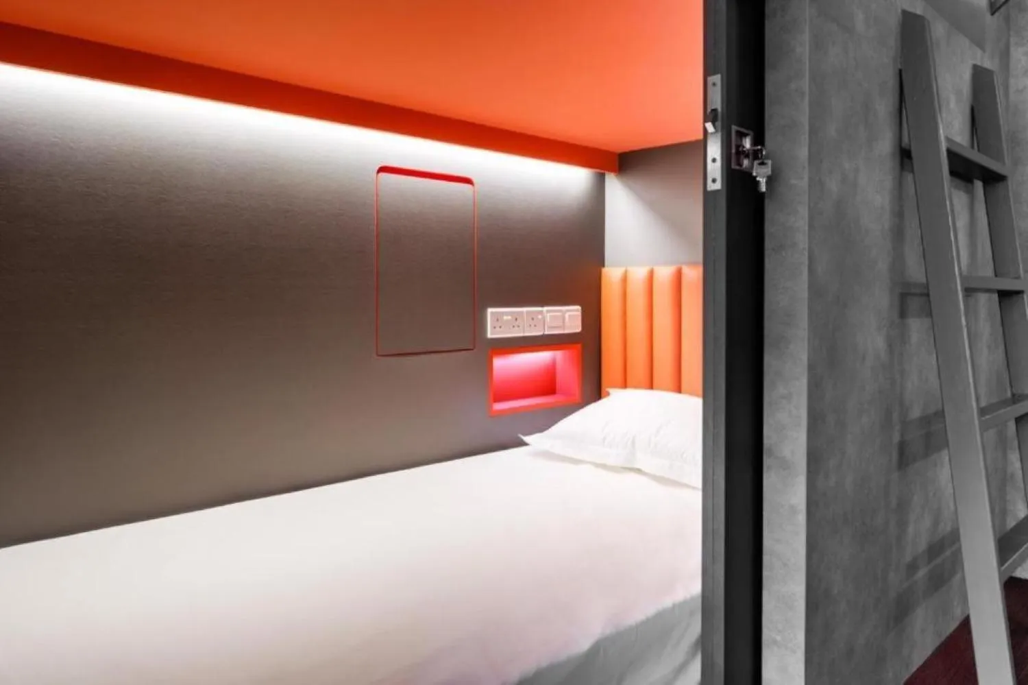 Bed in Circular House