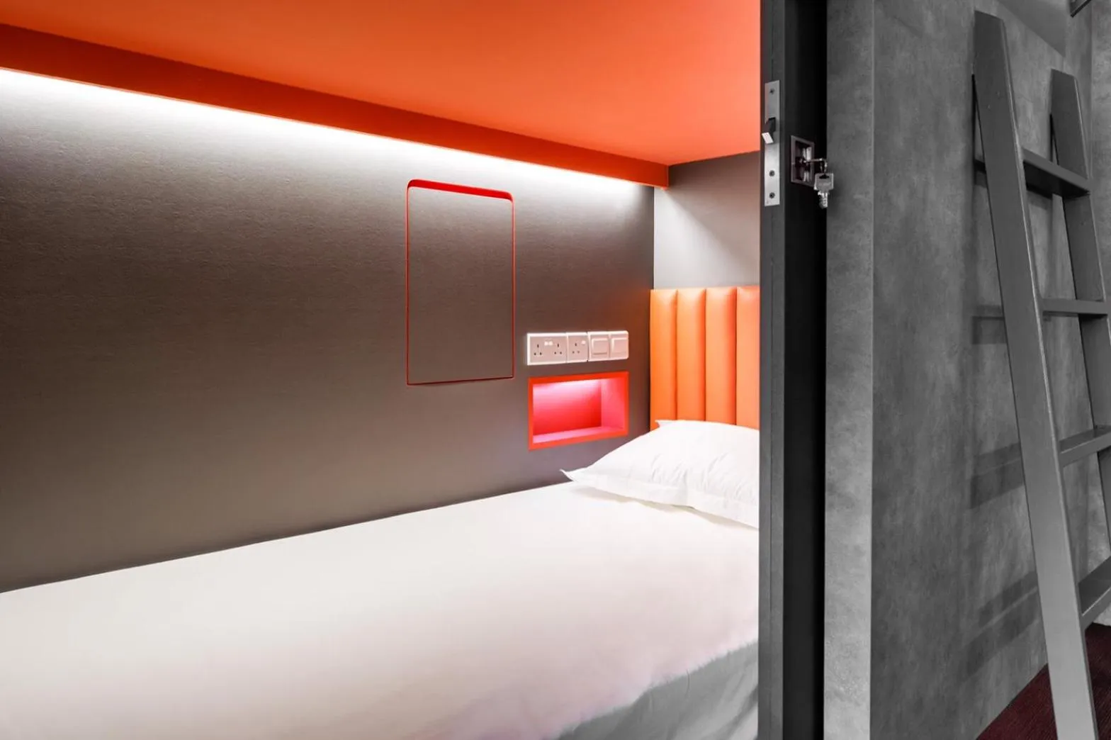 Bed in Circular House