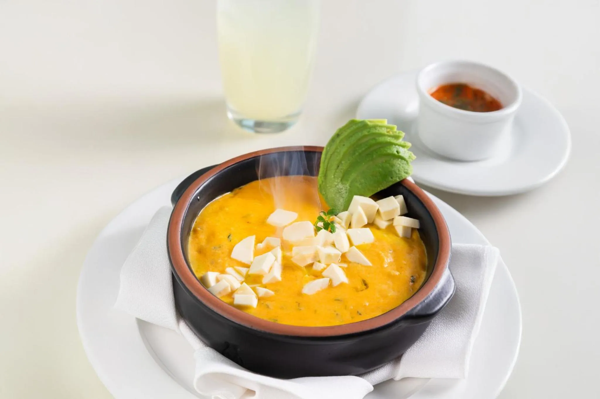 Restaurant/places to eat in Holiday Inn Guayaquil Airport by IHG