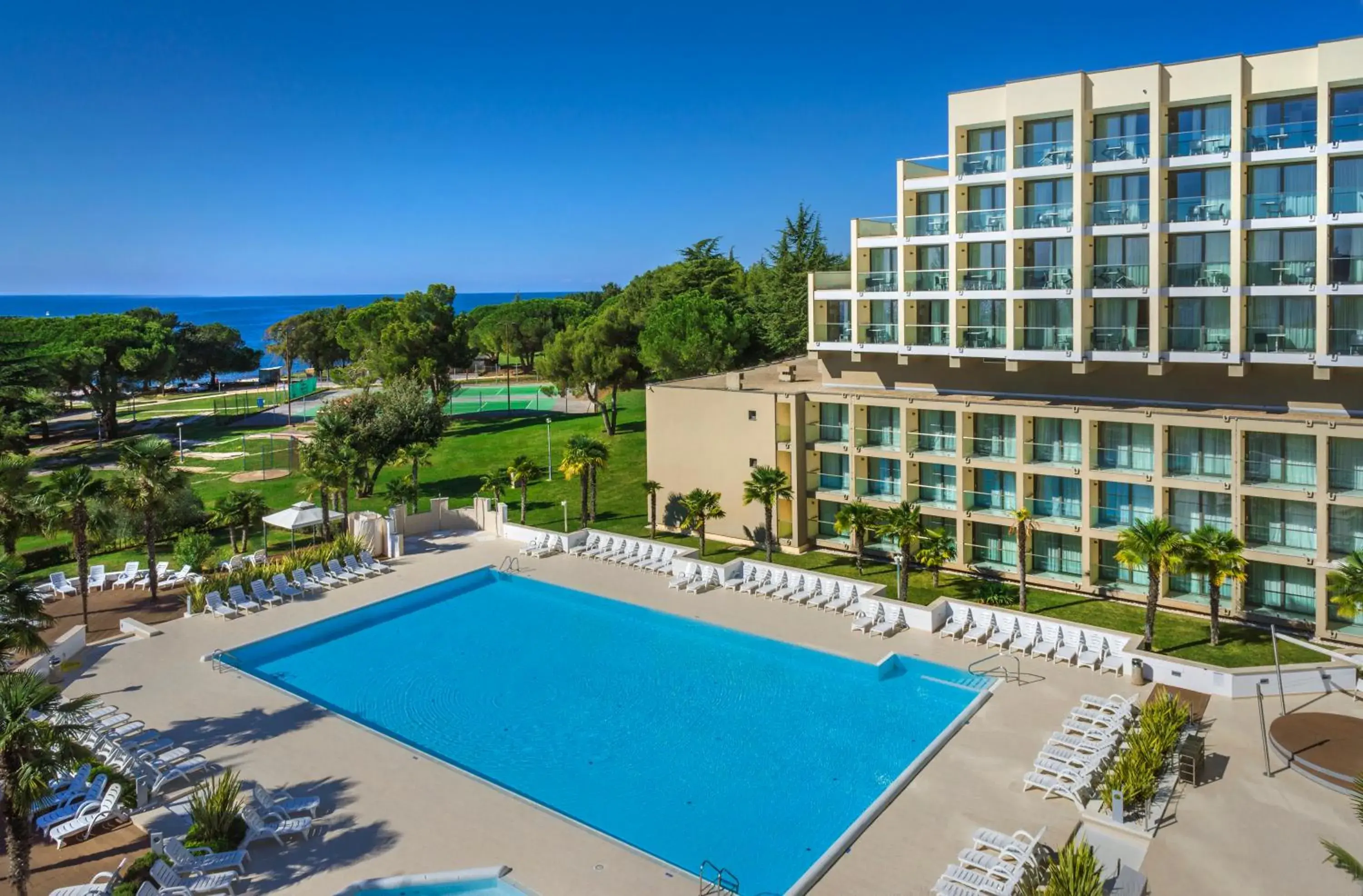 Facade/entrance in Hotel Materada Plava Laguna Facade/entrance in Hotel Materada Plava Laguna