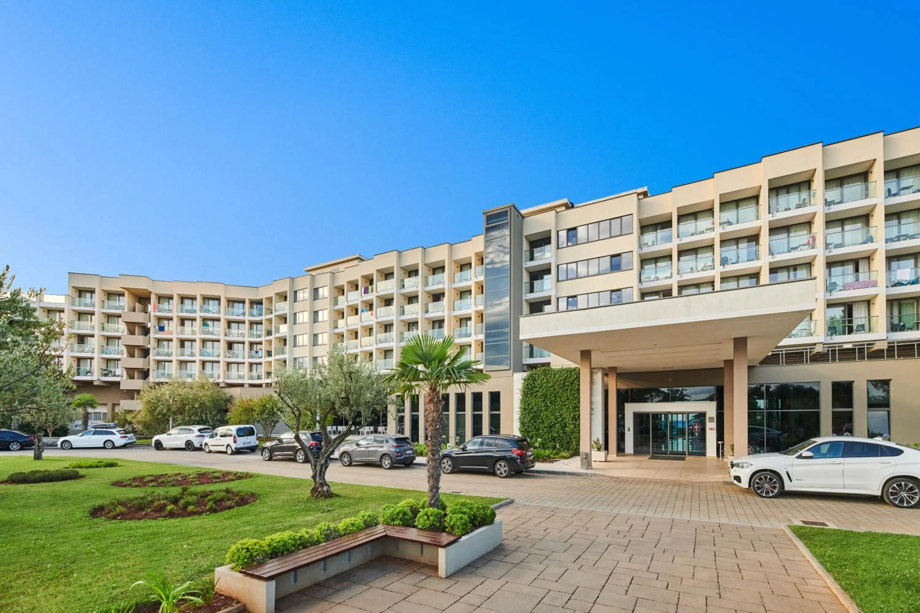 Facade/entrance in Hotel Materada Plava Laguna