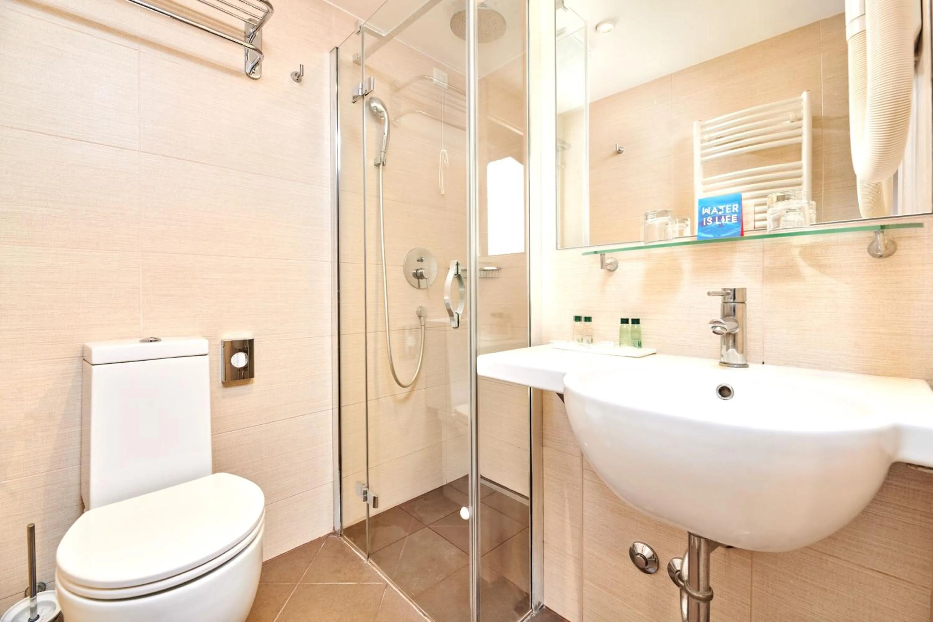 Bathroom in Hotel Materada Plava Laguna