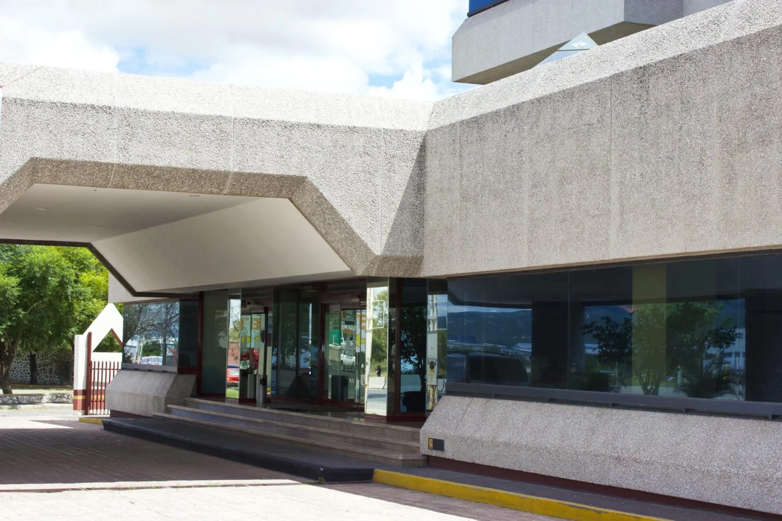 Facade/entrance in Hotel San Juan Park