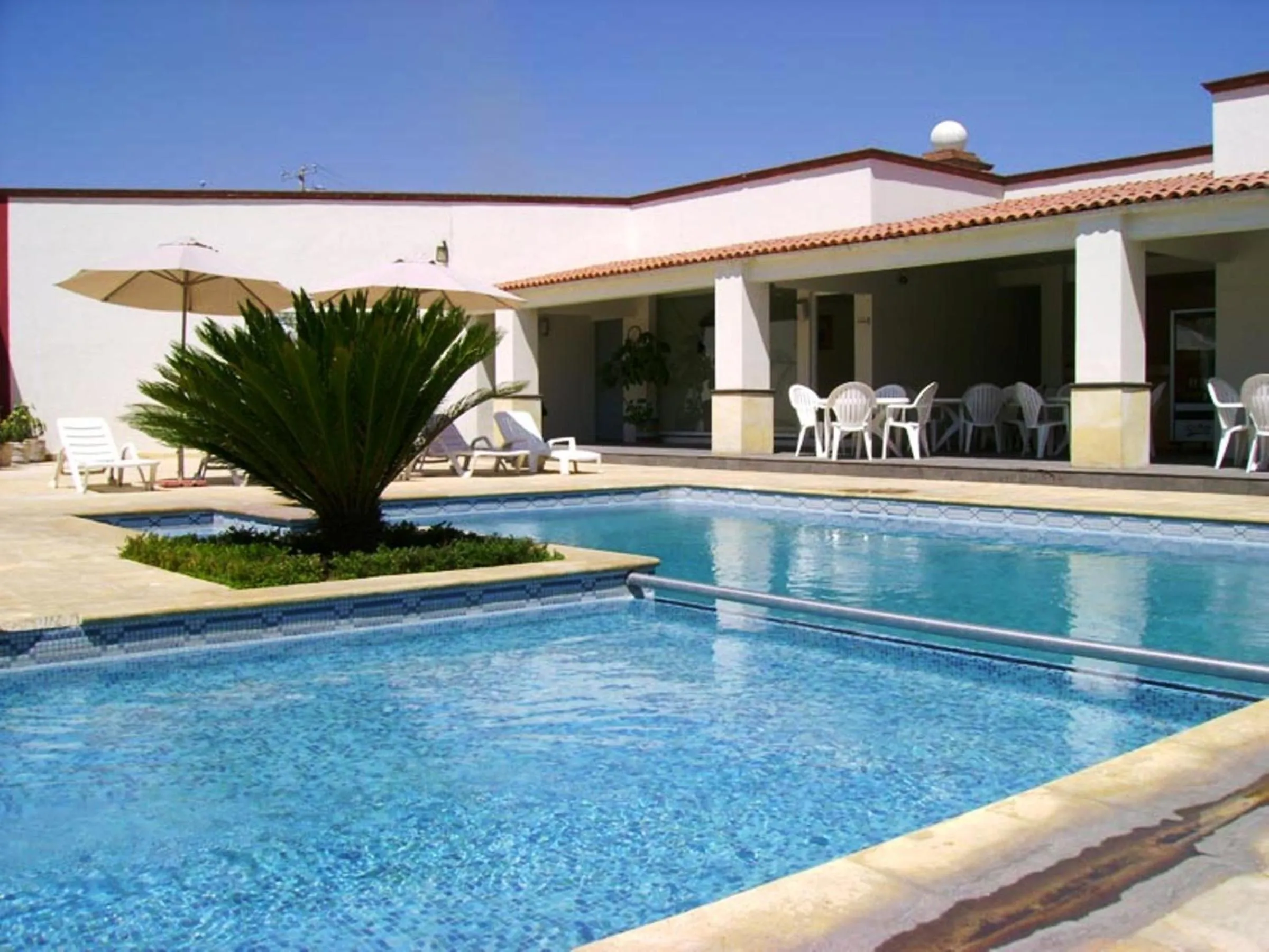 Swimming pool in Hotel San Juan Park