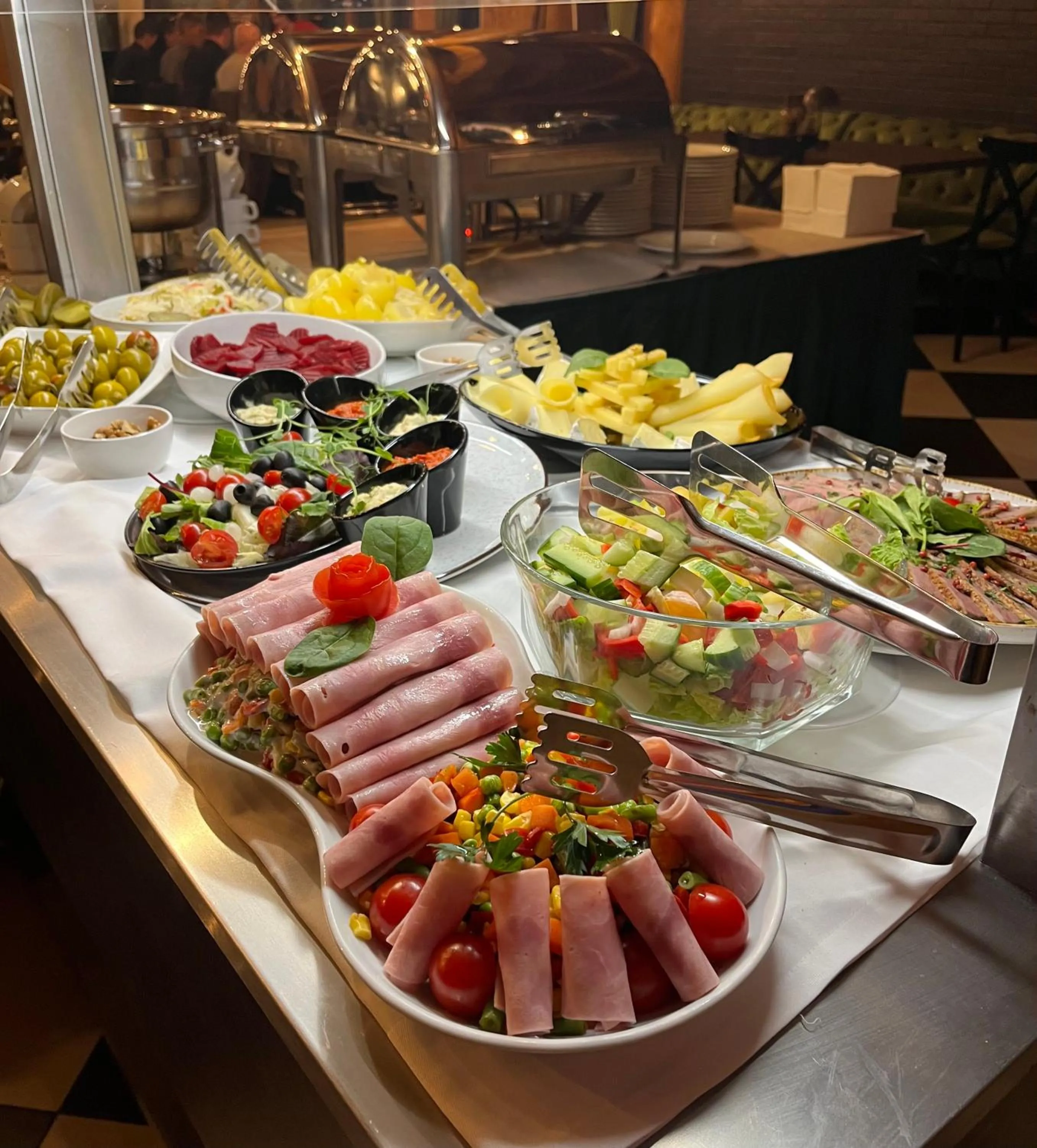 Restaurant/places to eat in Park Hotel Ambrózia