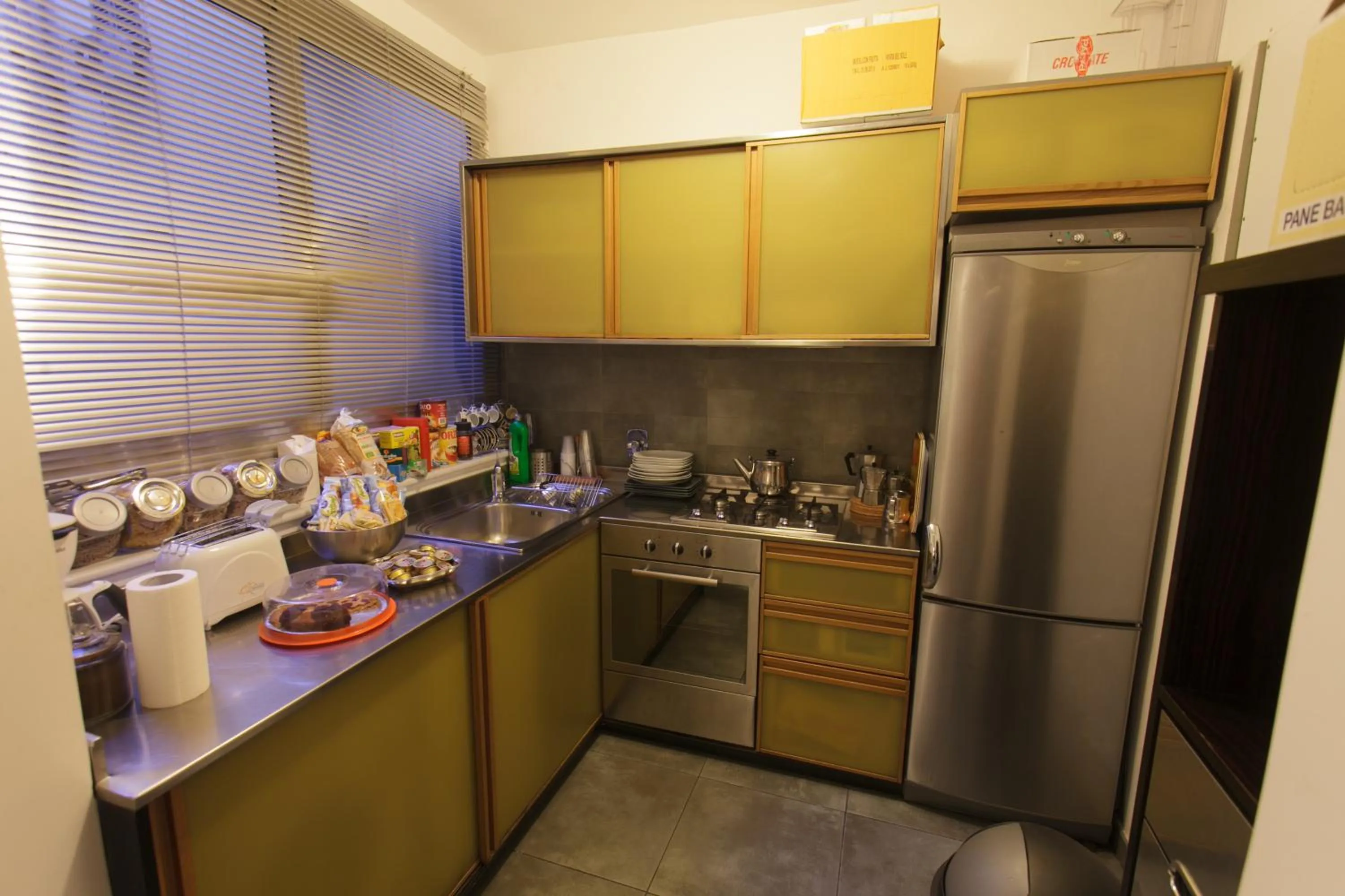 Kitchen or kitchenette in Mr Frills