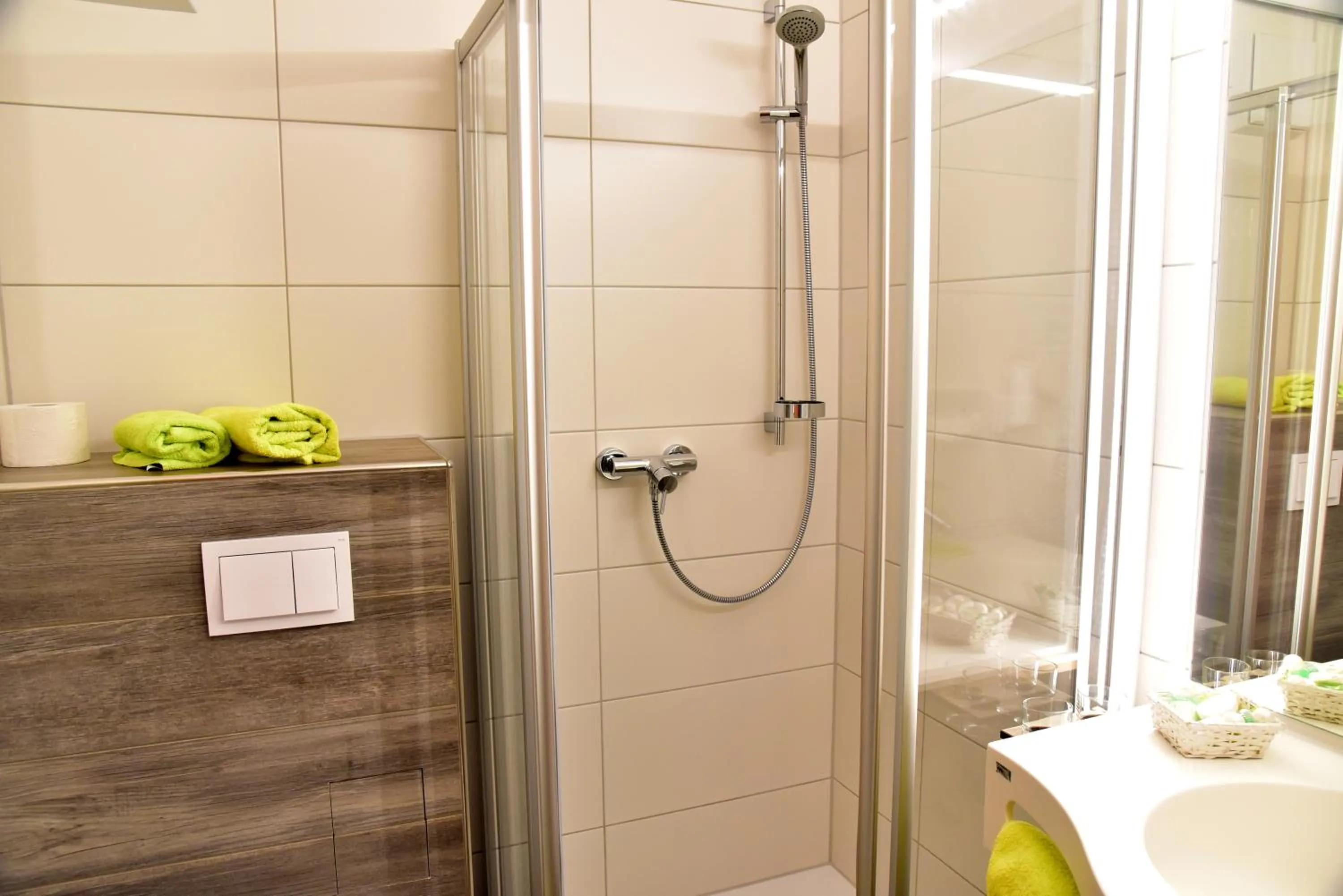 Bathroom in Hotel zum See