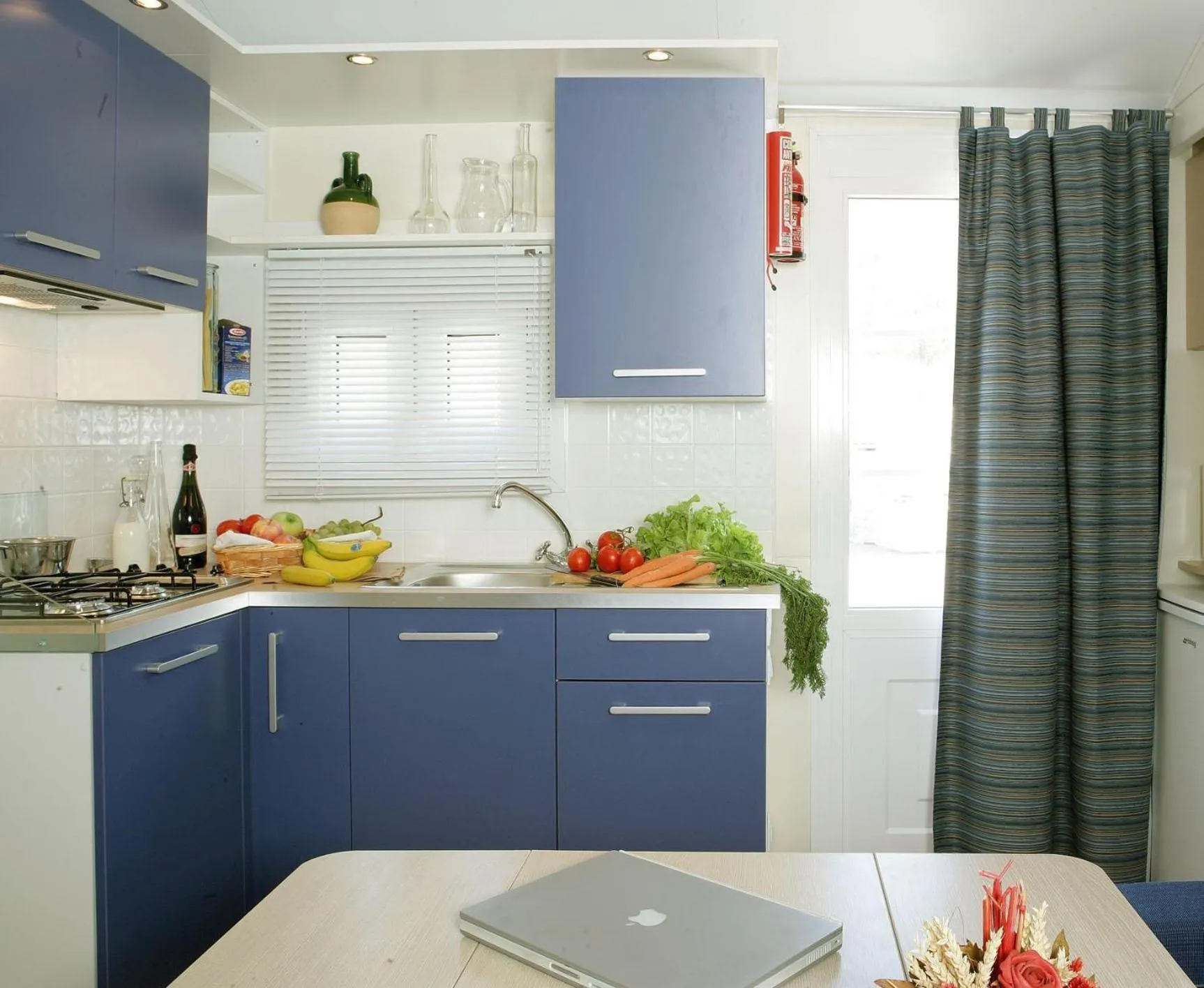Kitchen or kitchenette in New Camping Le Tamerici