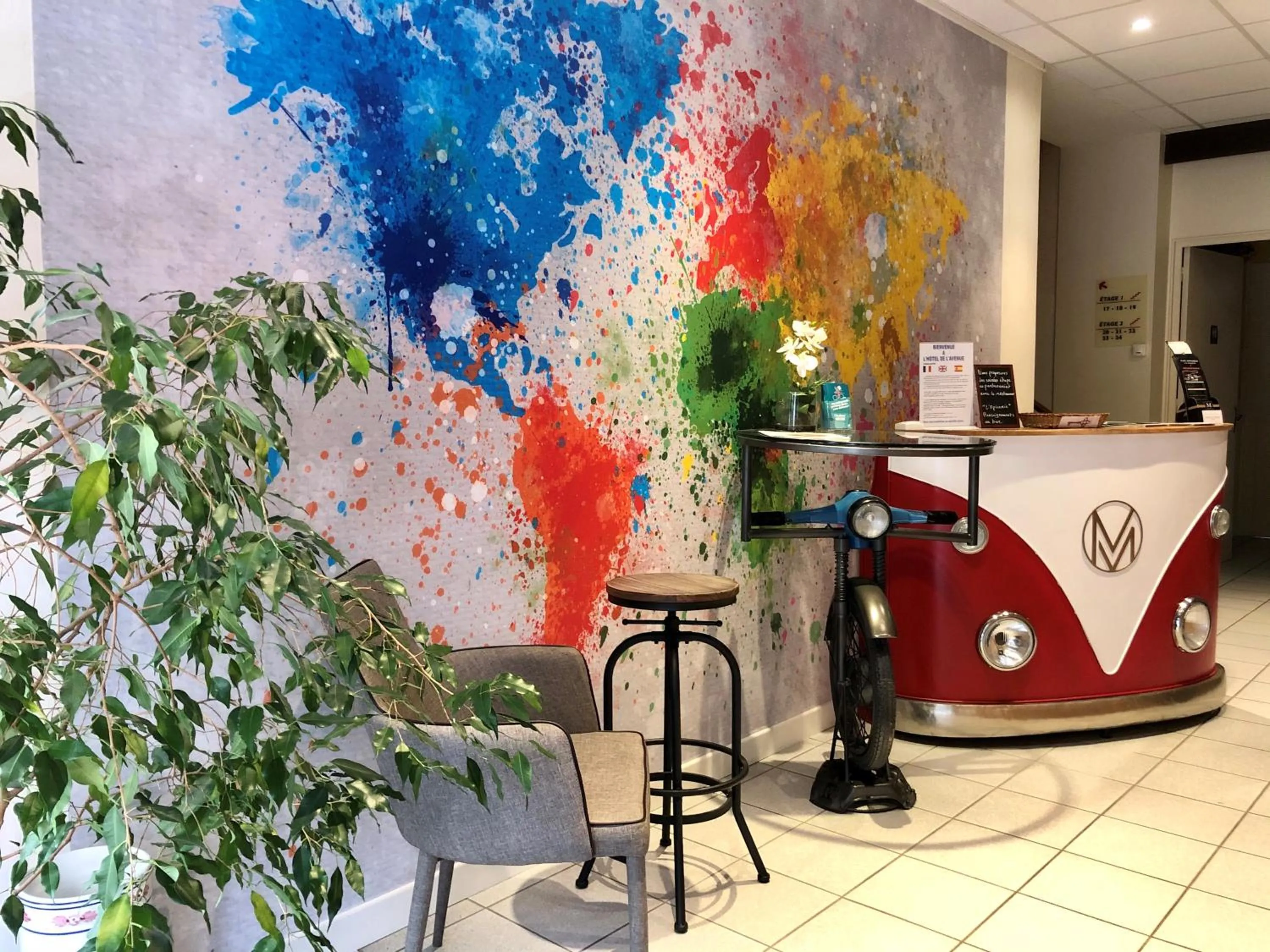 Facade/entrance in Hôtel de L'Avenue