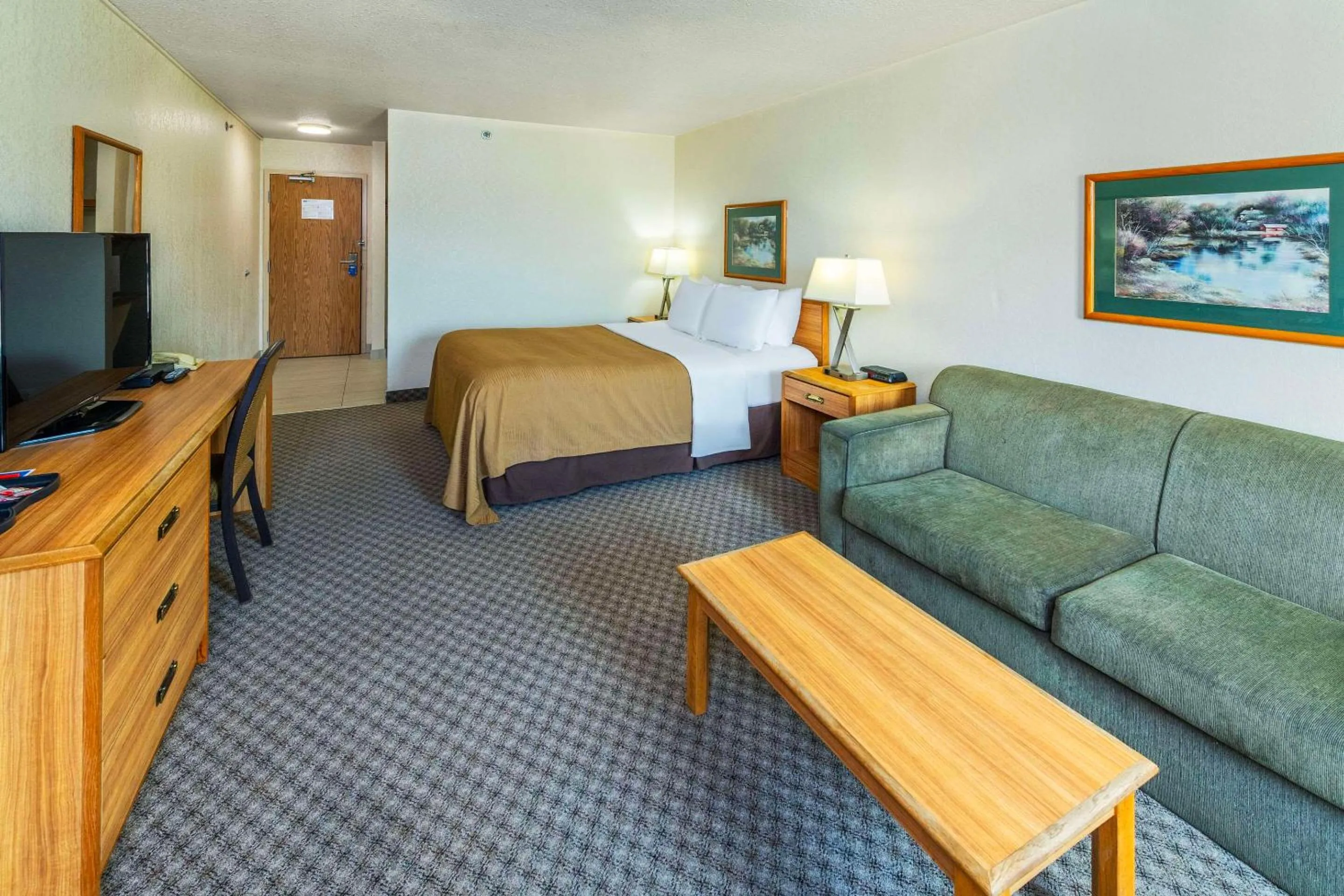 Bedroom, Bed in Rodeway Inn