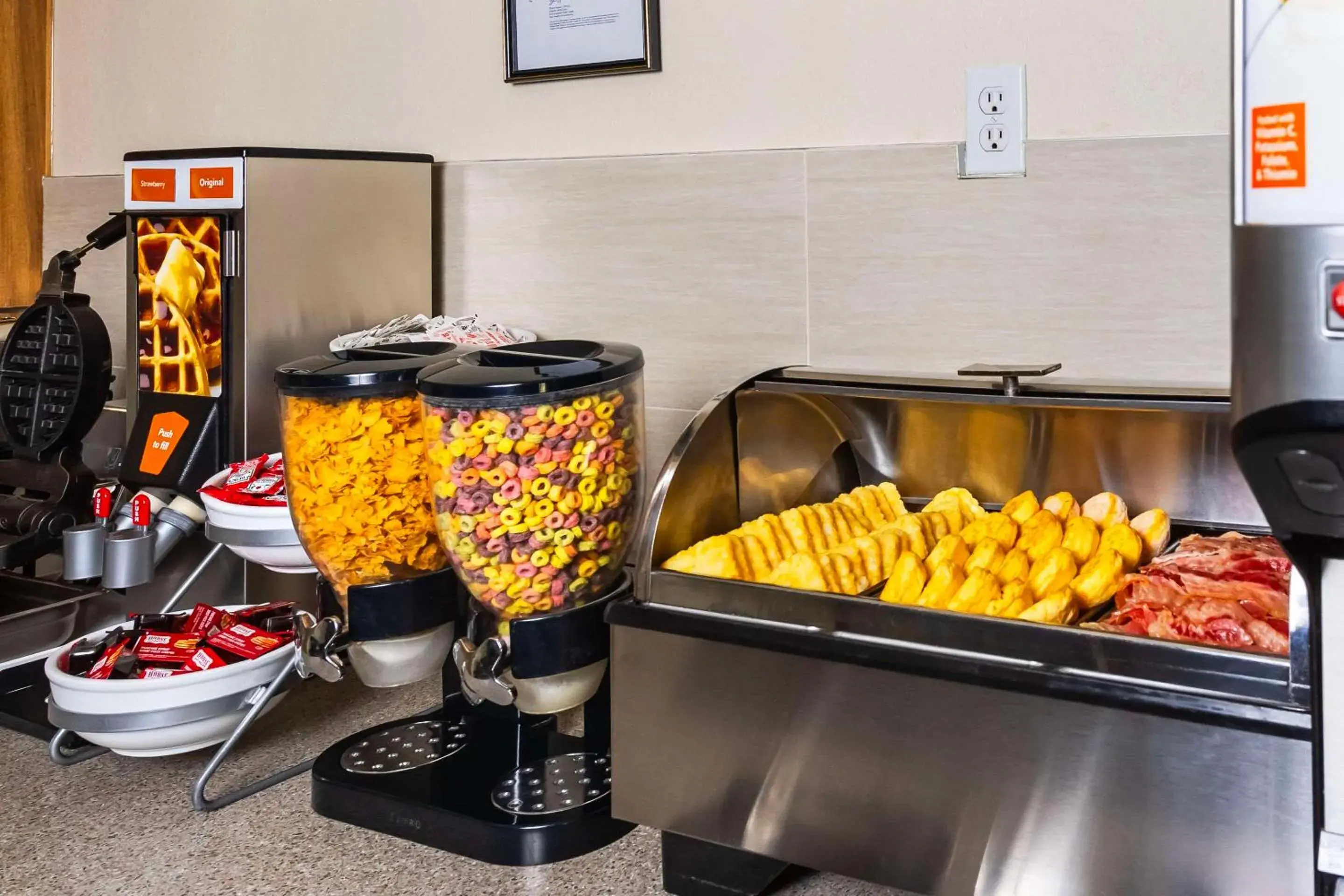 Breakfast in Rodeway Inn Breakfast in Rodeway Inn