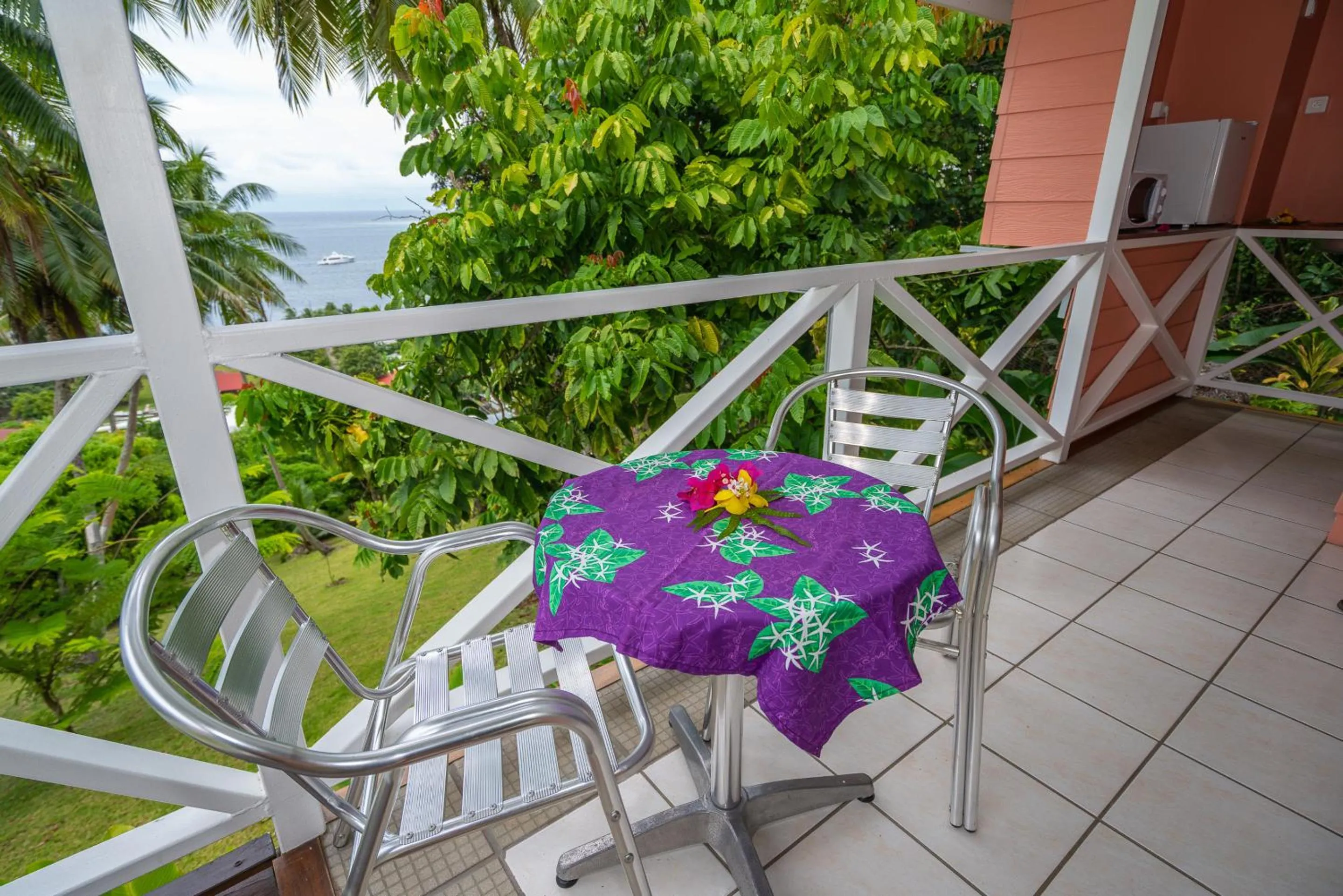 Patio in BORA BORA HOLIDAY'S LODGE