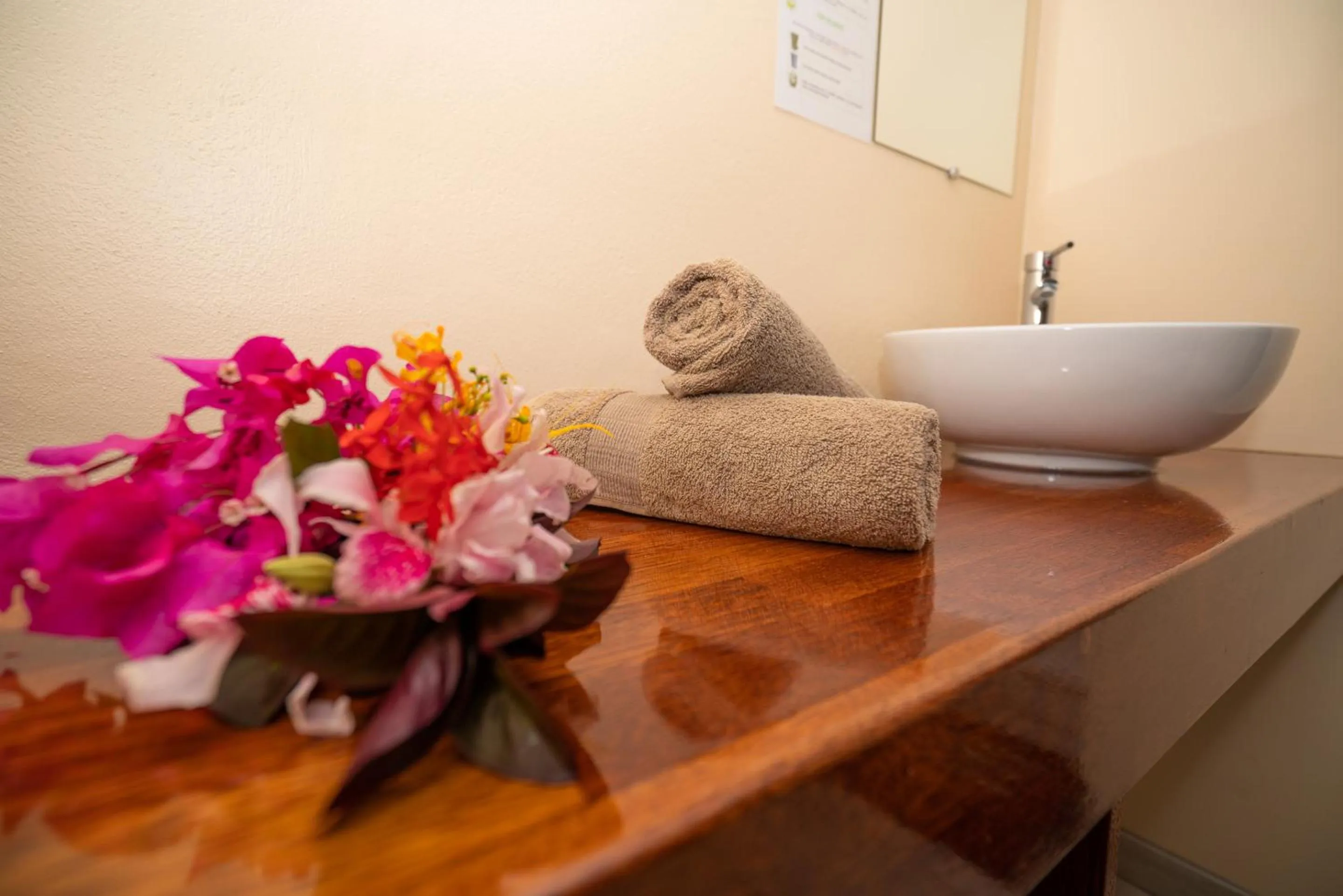 Bathroom in BORA BORA HOLIDAY'S LODGE