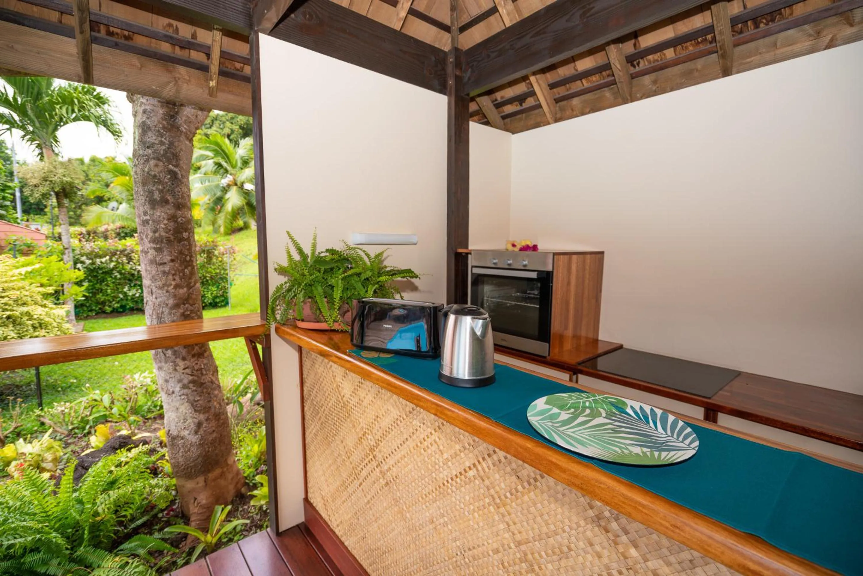 Restaurant/places to eat in BORA BORA HOLIDAY'S LODGE