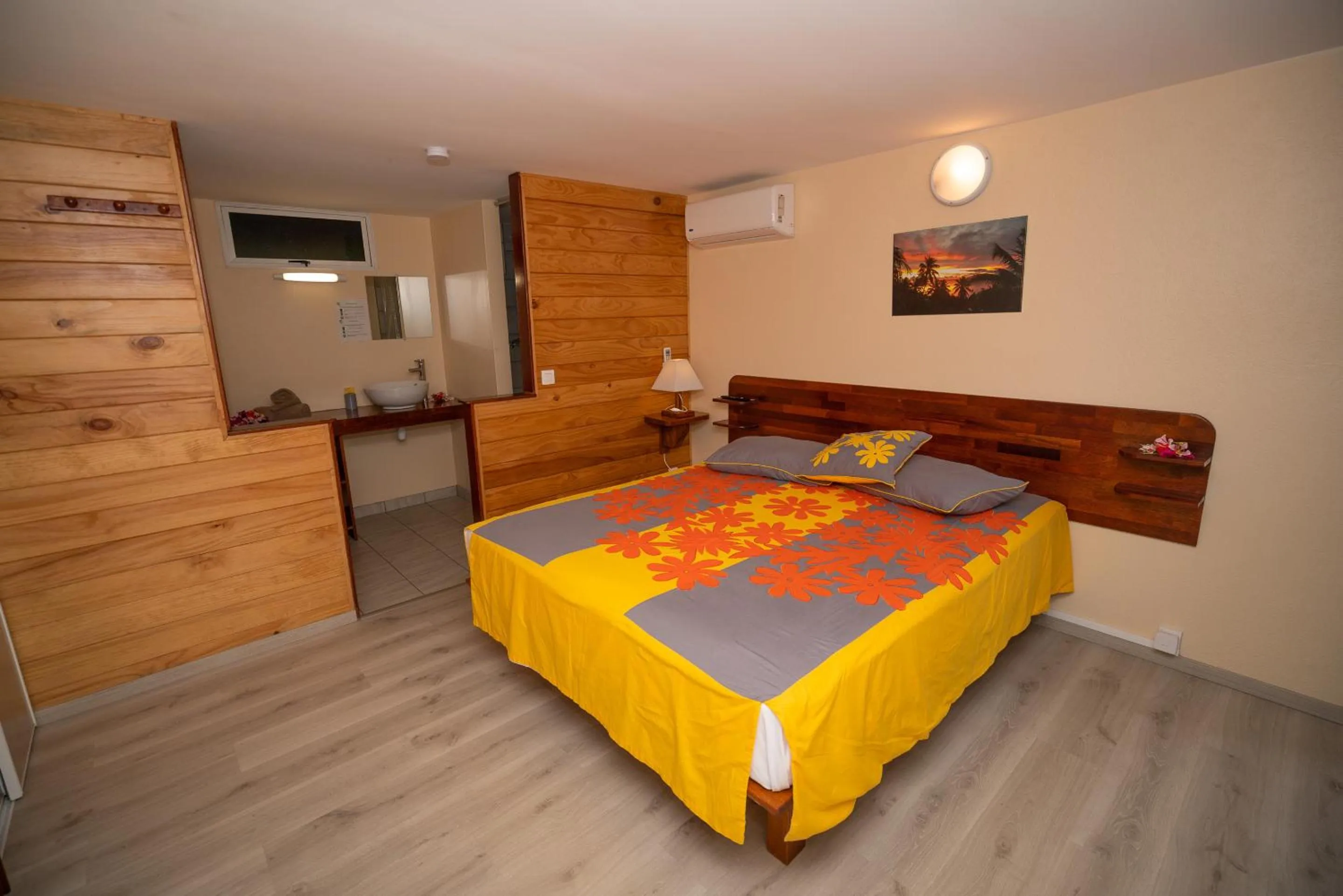 Bed in BORA BORA HOLIDAY'S LODGE