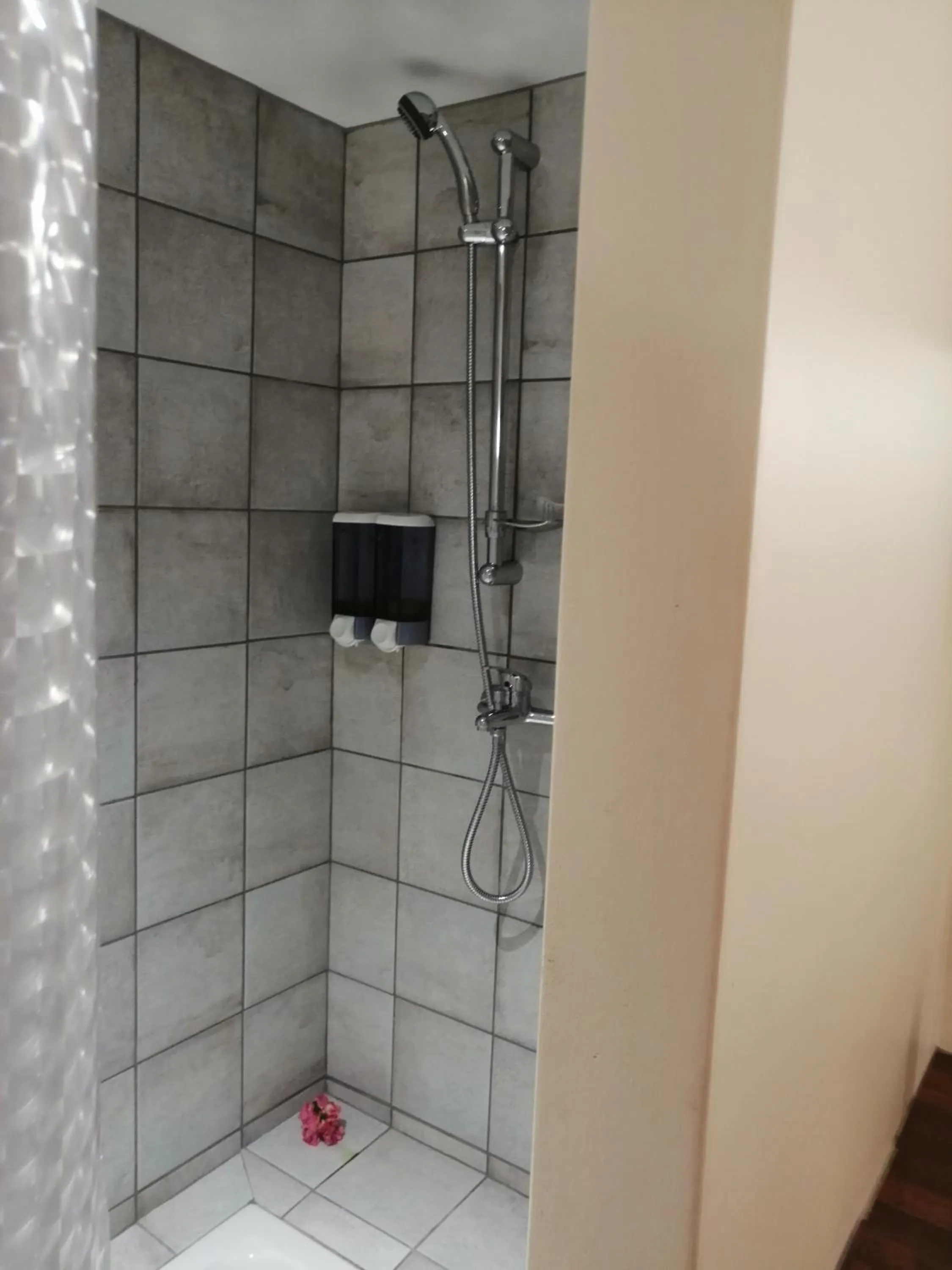 Bathroom in BORA BORA HOLIDAY'S LODGE