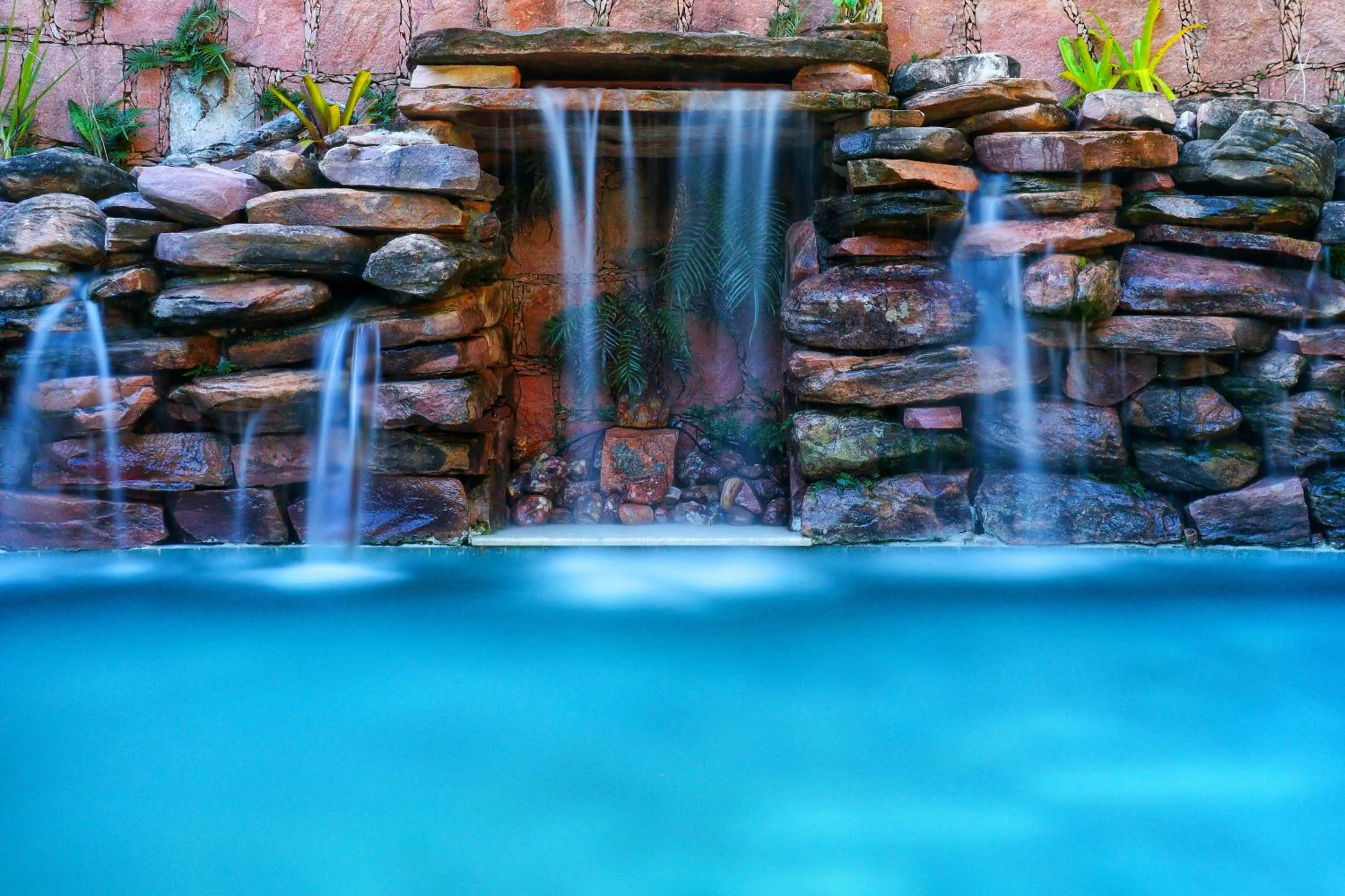 Swimming pool in Pousada Vila Serrano
