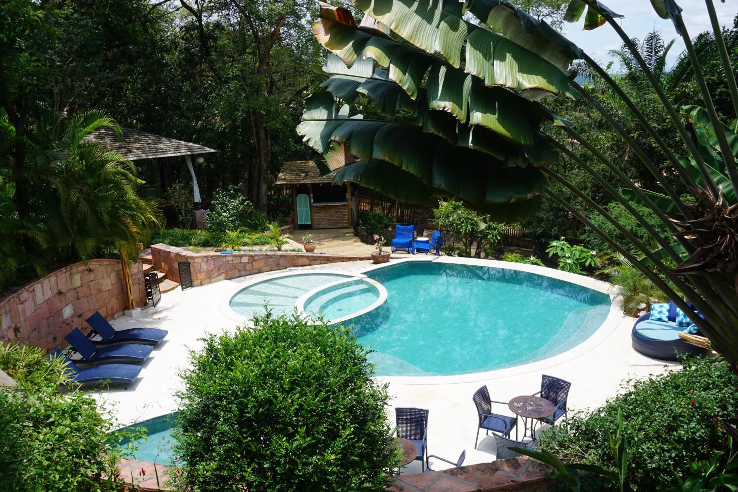 Swimming pool in Pousada Vila Serrano