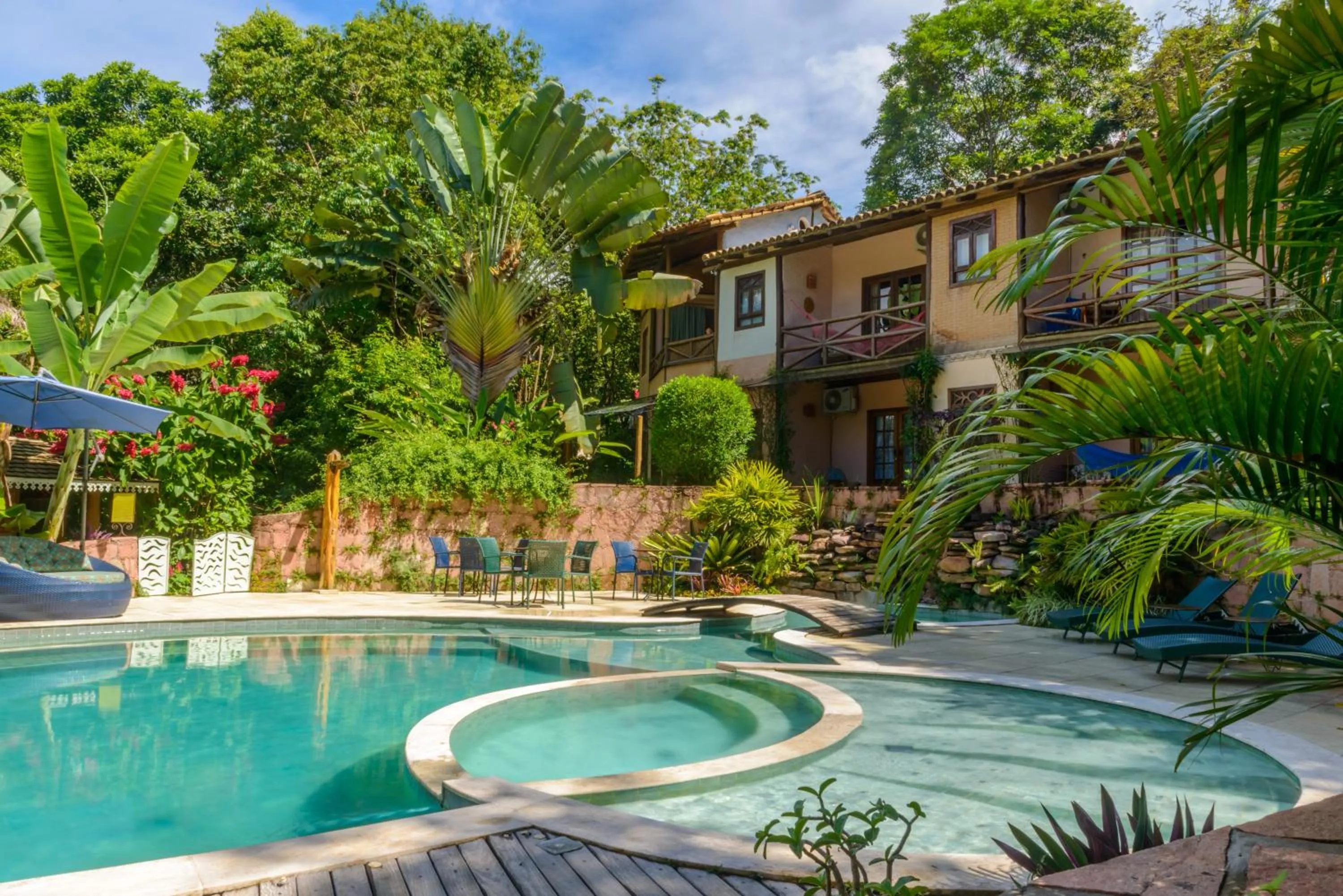 Swimming pool in Pousada Vila Serrano