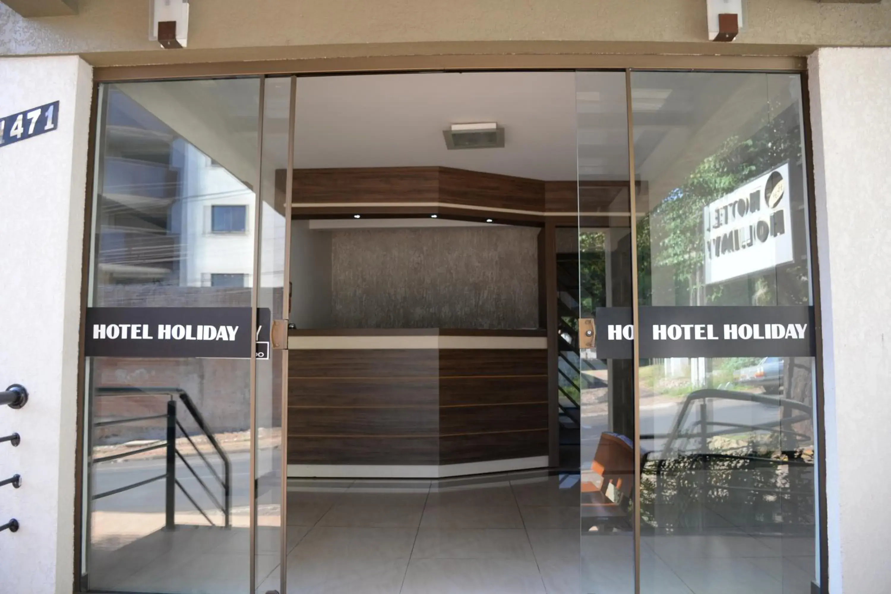 Facade/entrance in Hotel Holiday Foz Facade/entrance in Hotel Holiday Foz