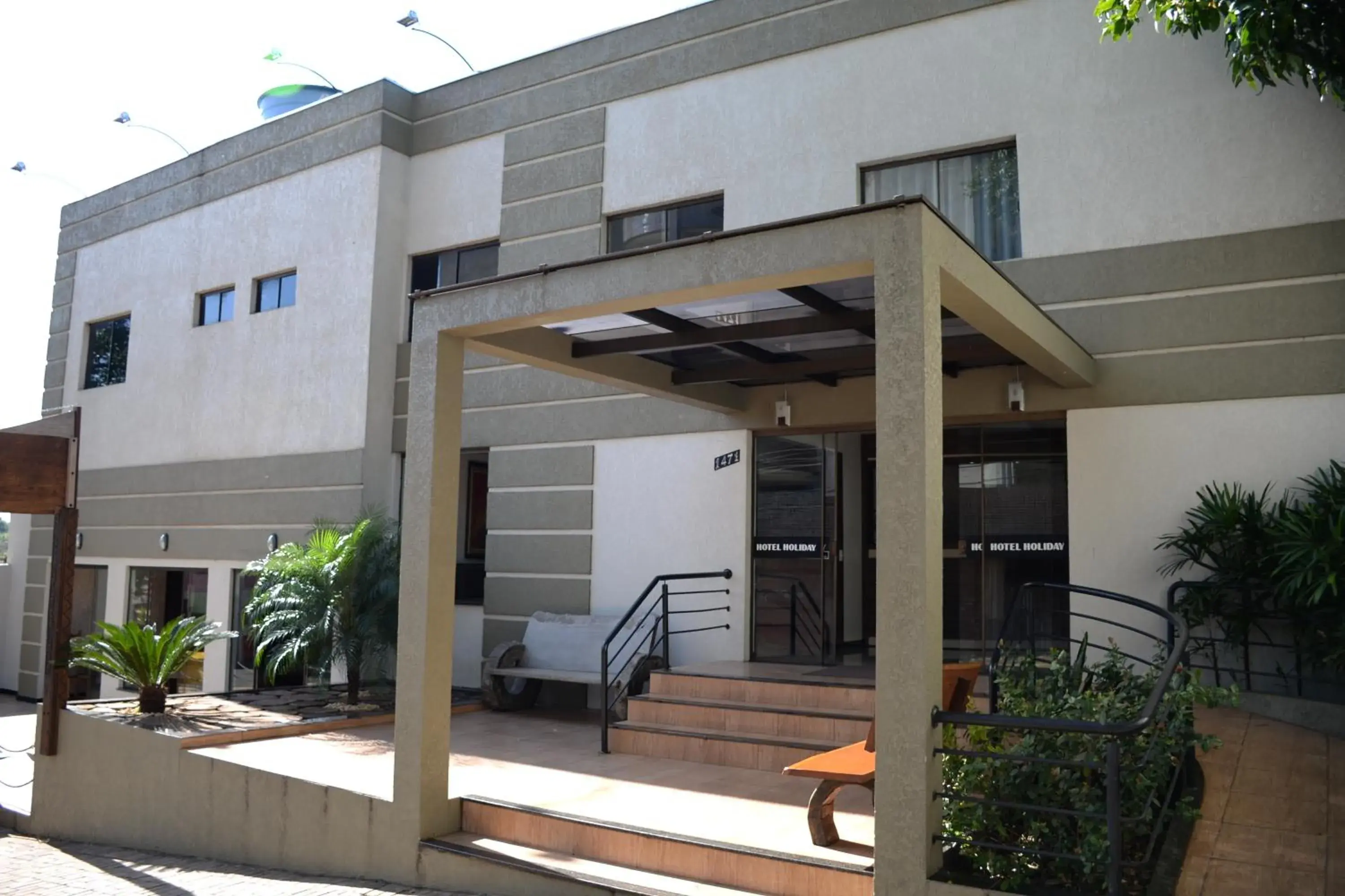 Facade/entrance in Hotel Holiday Foz Facade/entrance in Hotel Holiday Foz