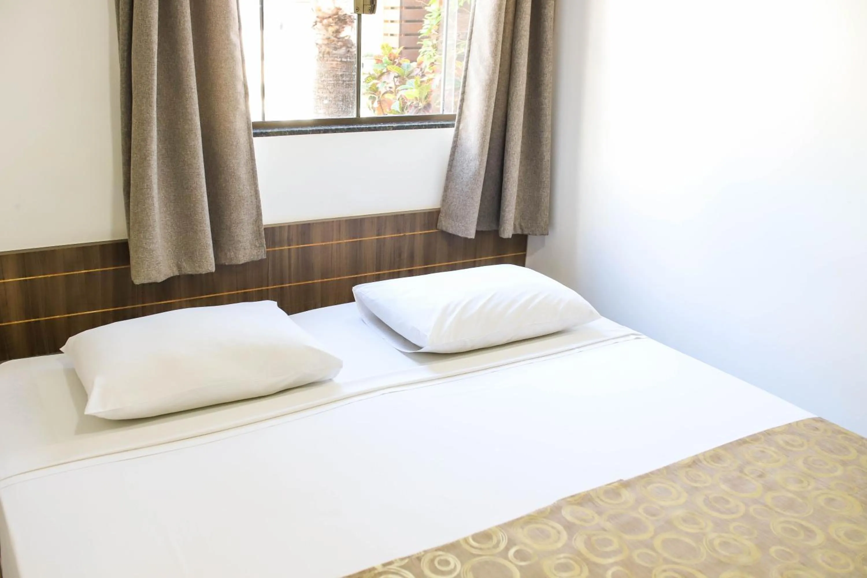 Photo of the whole room, Bed in Hotel Holiday Foz