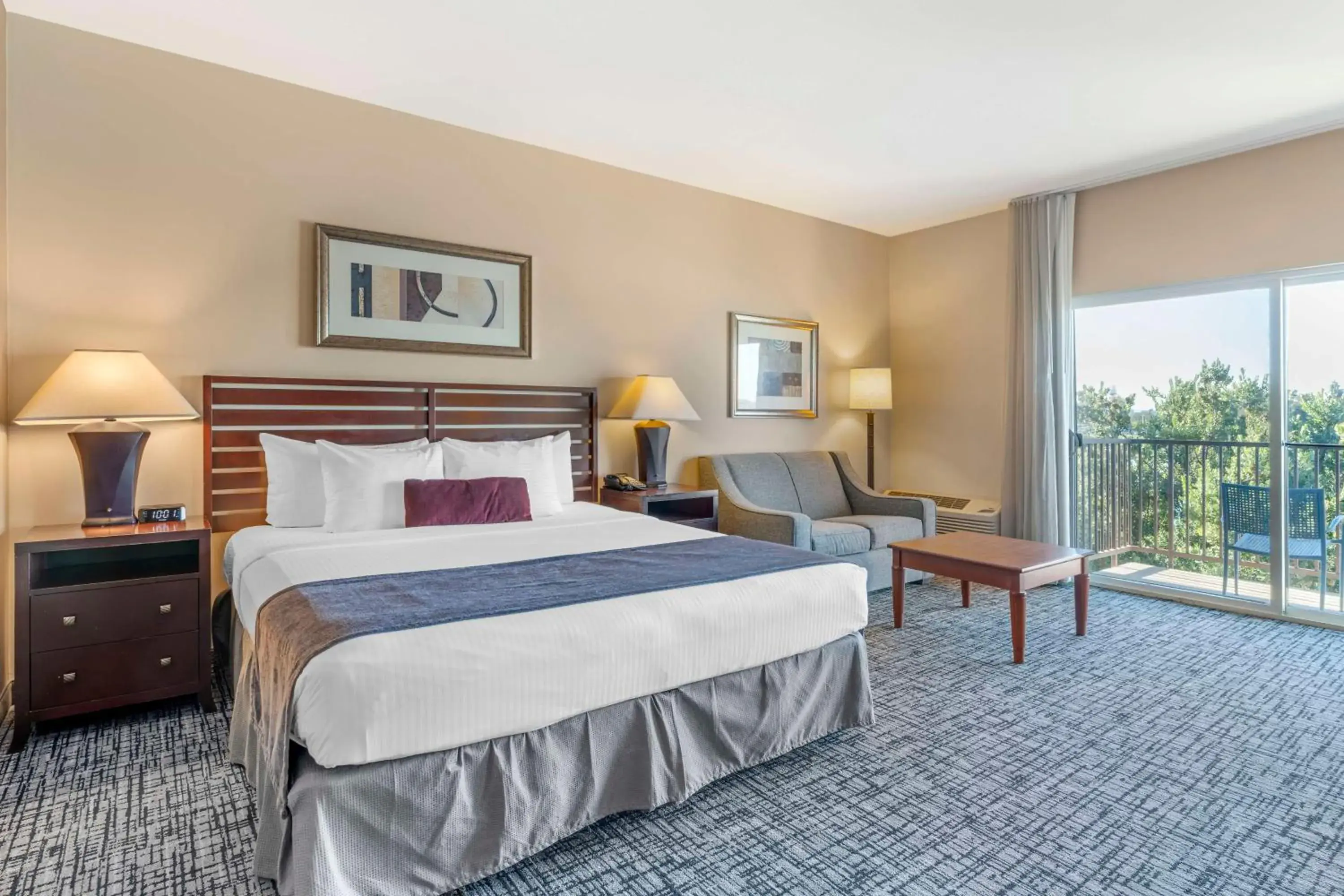 Bedroom, Bed in Best Western Plus Bayside Hotel Bedroom, Bed in Best Western Plus Bayside Hotel