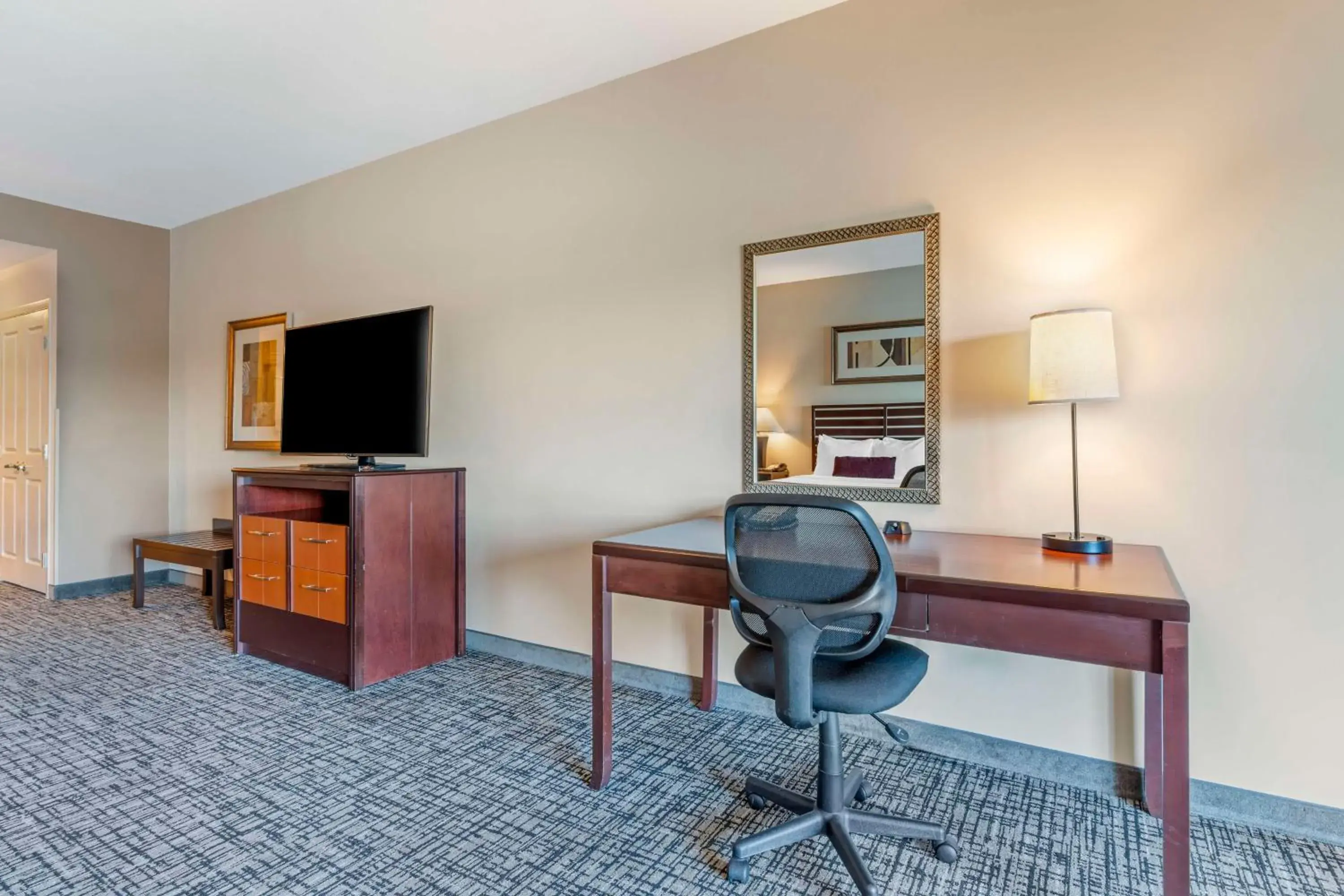 Bedroom in Best Western Plus Bayside Hotel Bedroom in Best Western Plus Bayside Hotel