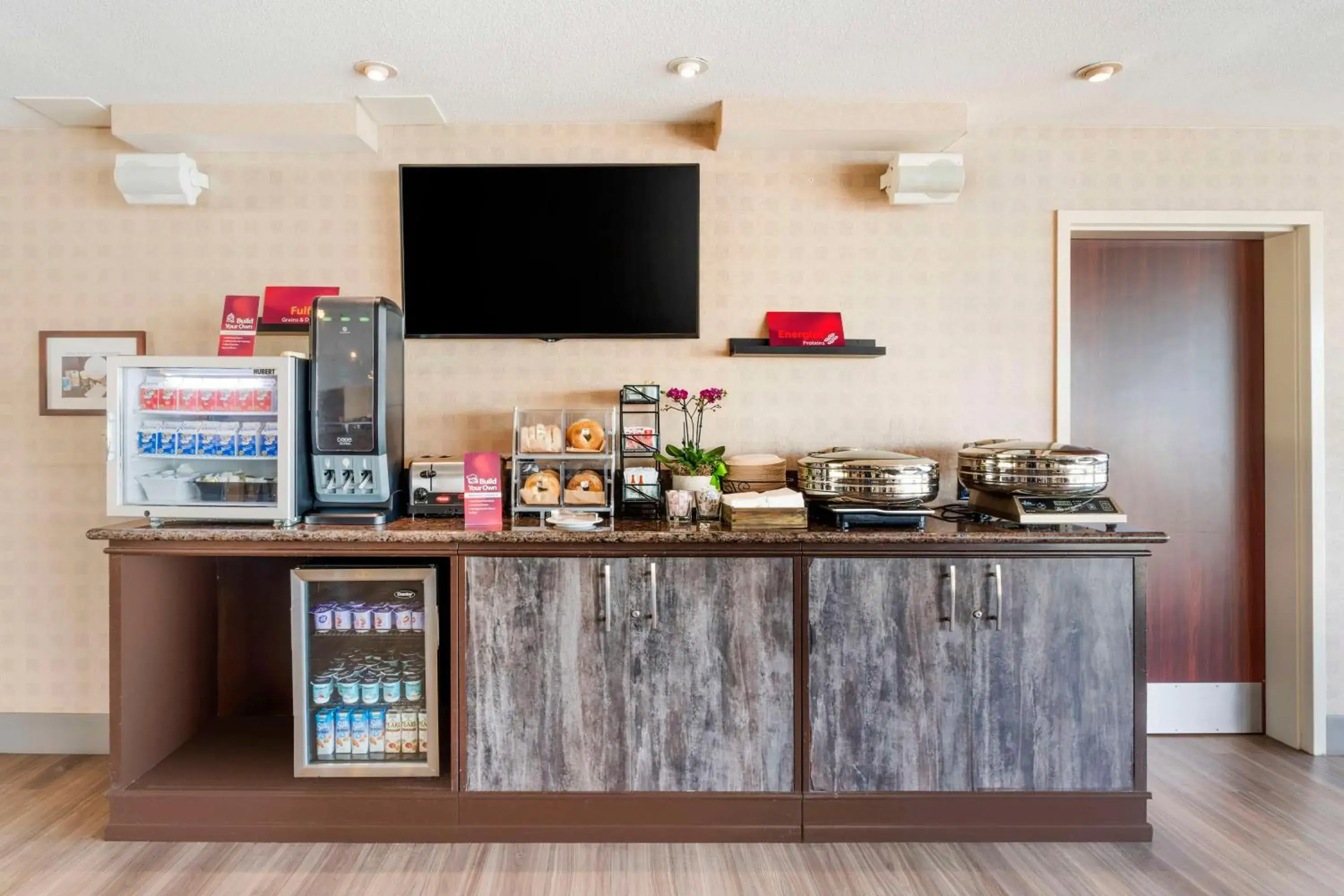 Breakfast in Best Western Plus Bayside Hotel Breakfast in Best Western Plus Bayside Hotel