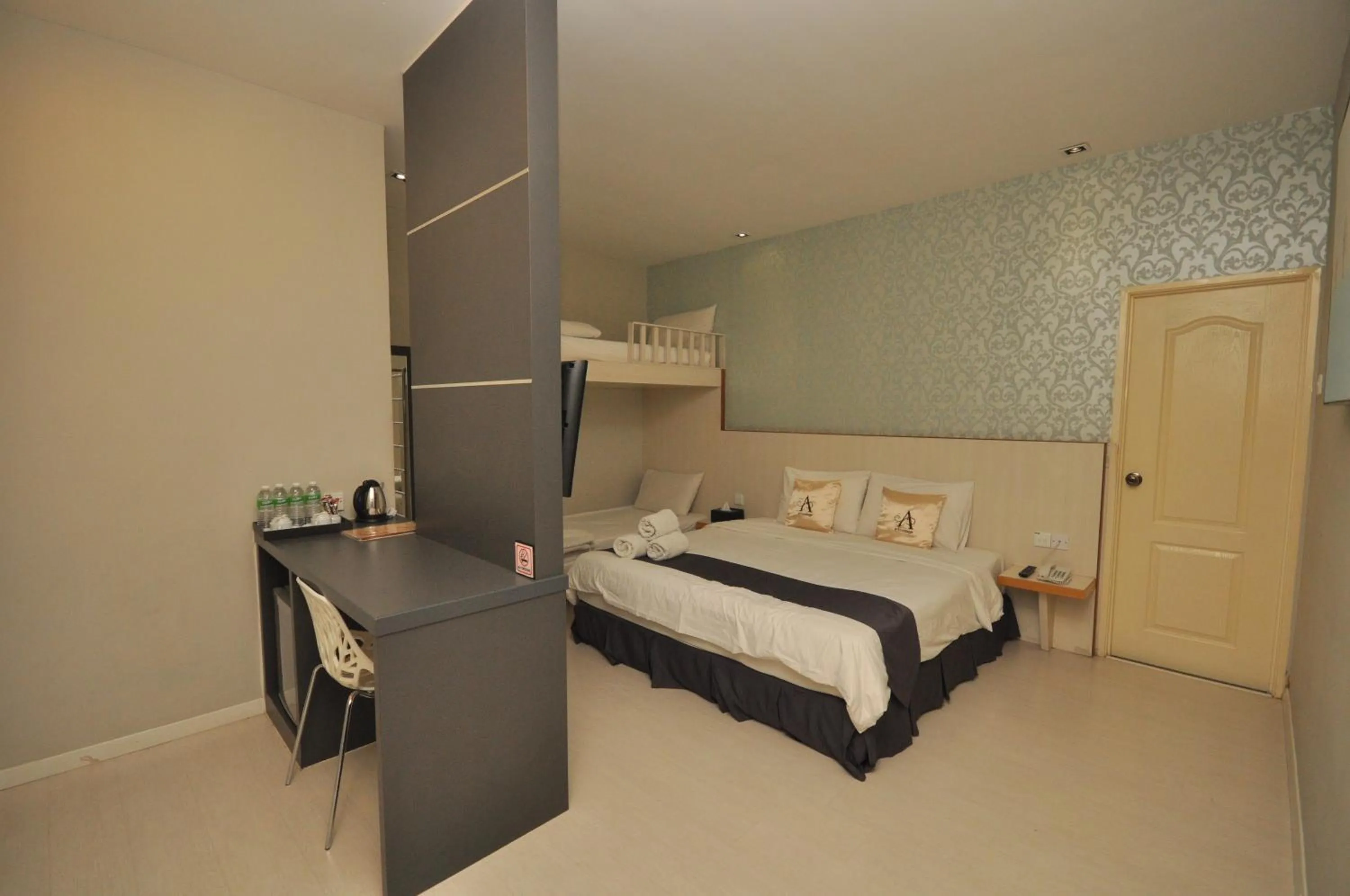 Bed in Art Cottage Hotel