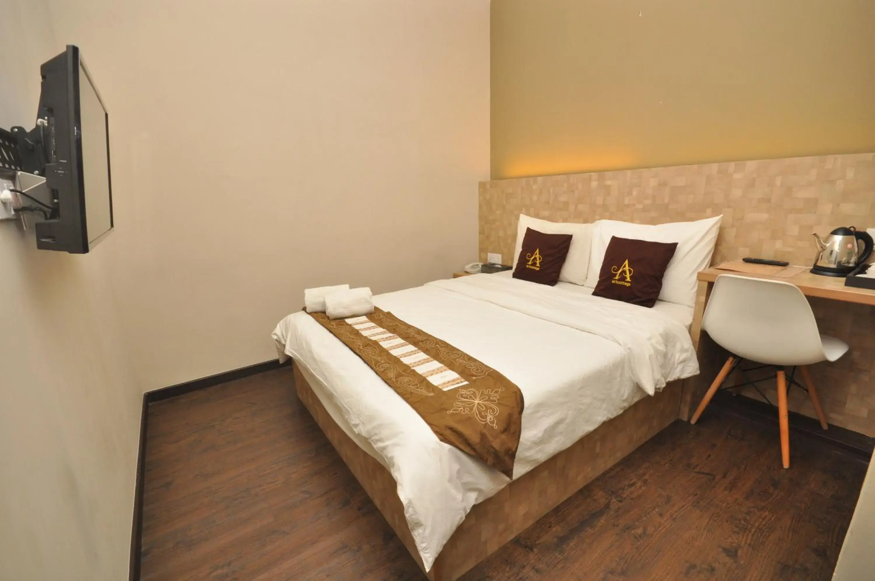 Bed in Art Cottage Hotel Bed in Art Cottage Hotel