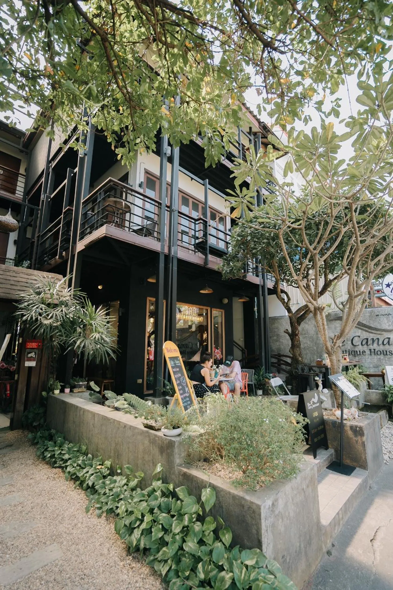 On-site shops in Le Canal Boutique House