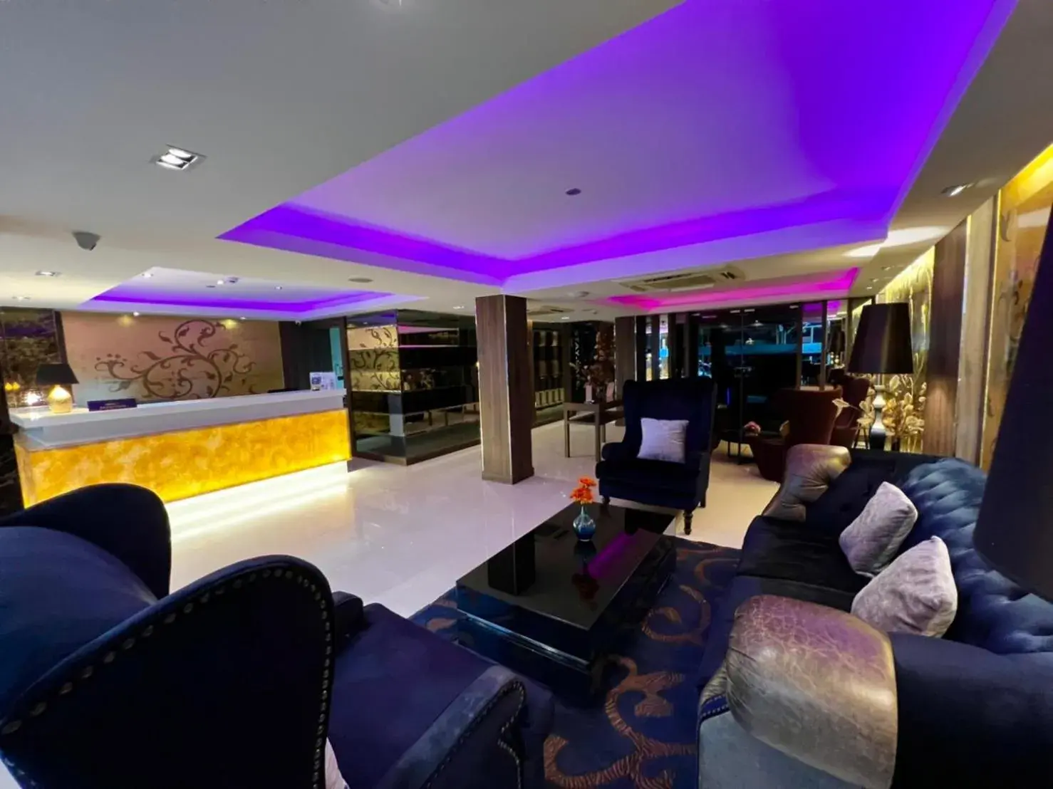 Lobby or reception in iCheck inn Nana by Aspira Lobby or reception in iCheck inn Nana by Aspira