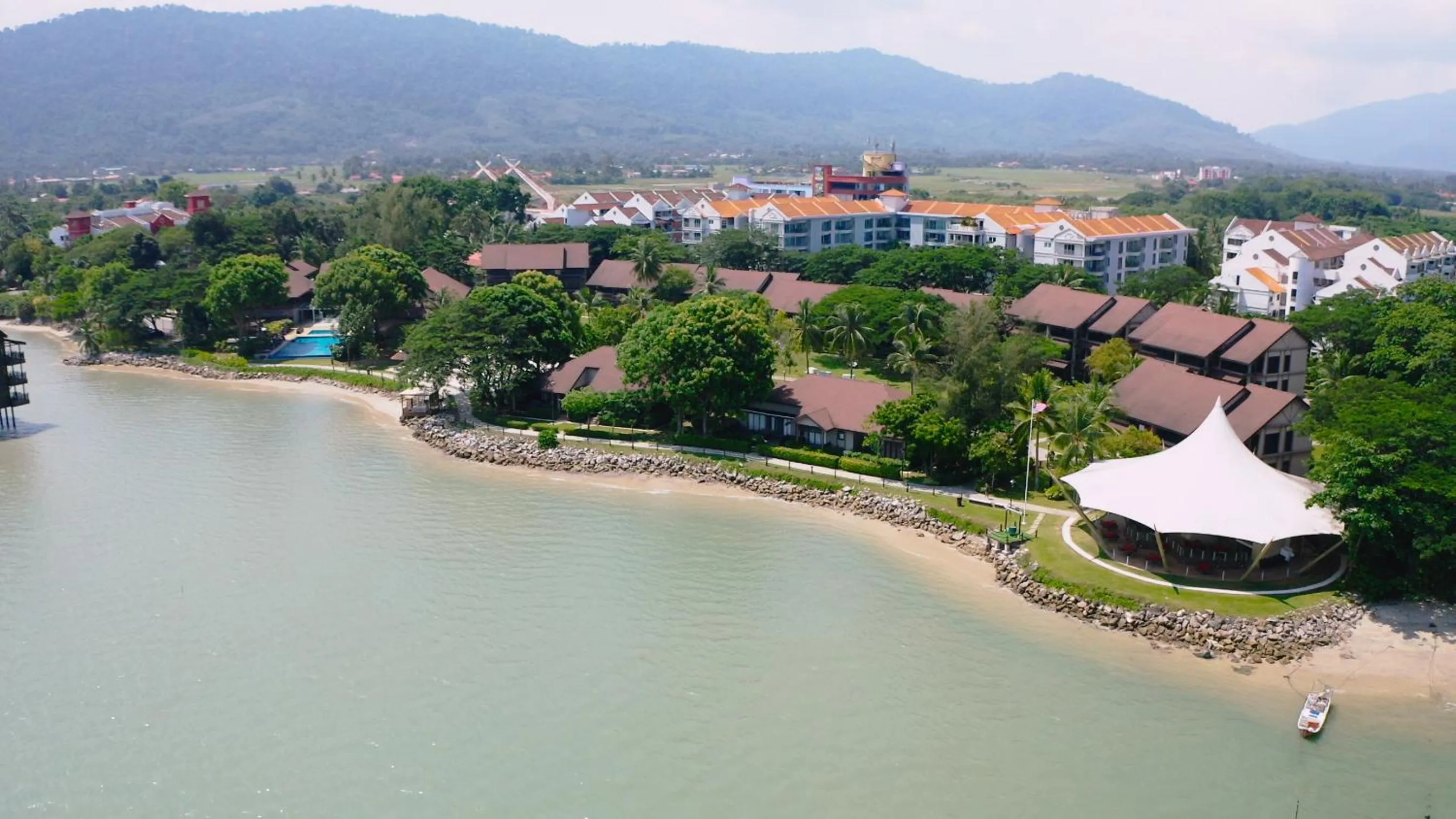 Property building in Ombak Villa Langkawi