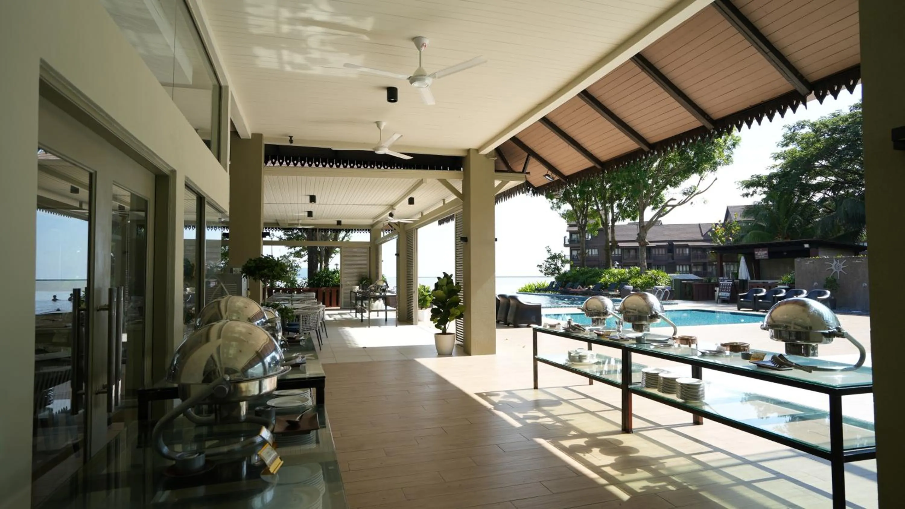 Restaurant/places to eat in Ombak Villa Langkawi