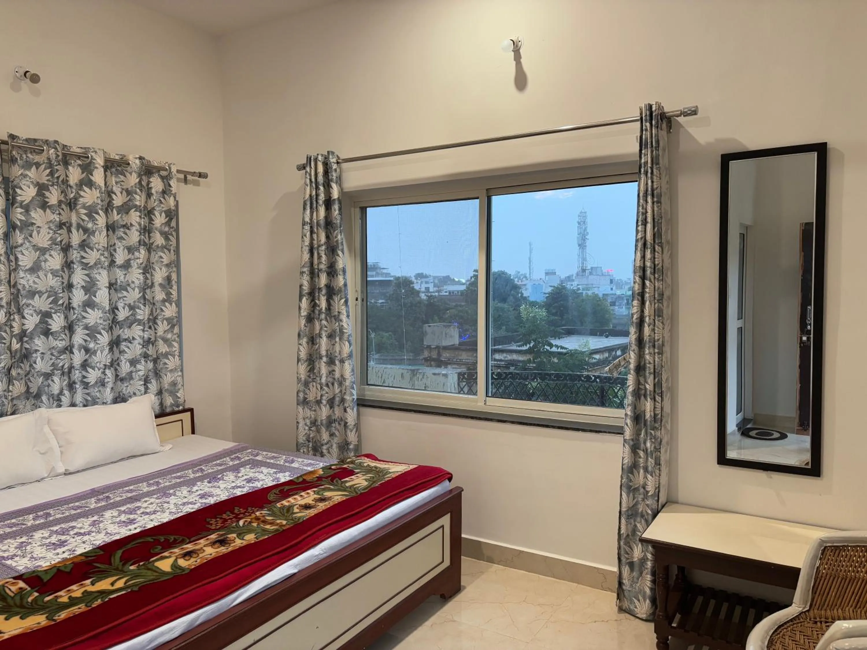 Bed in Keshav Palace -A Family Homestay