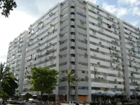 Property building in Deluxe at Popular Condo Property building in Deluxe at Popular Condo