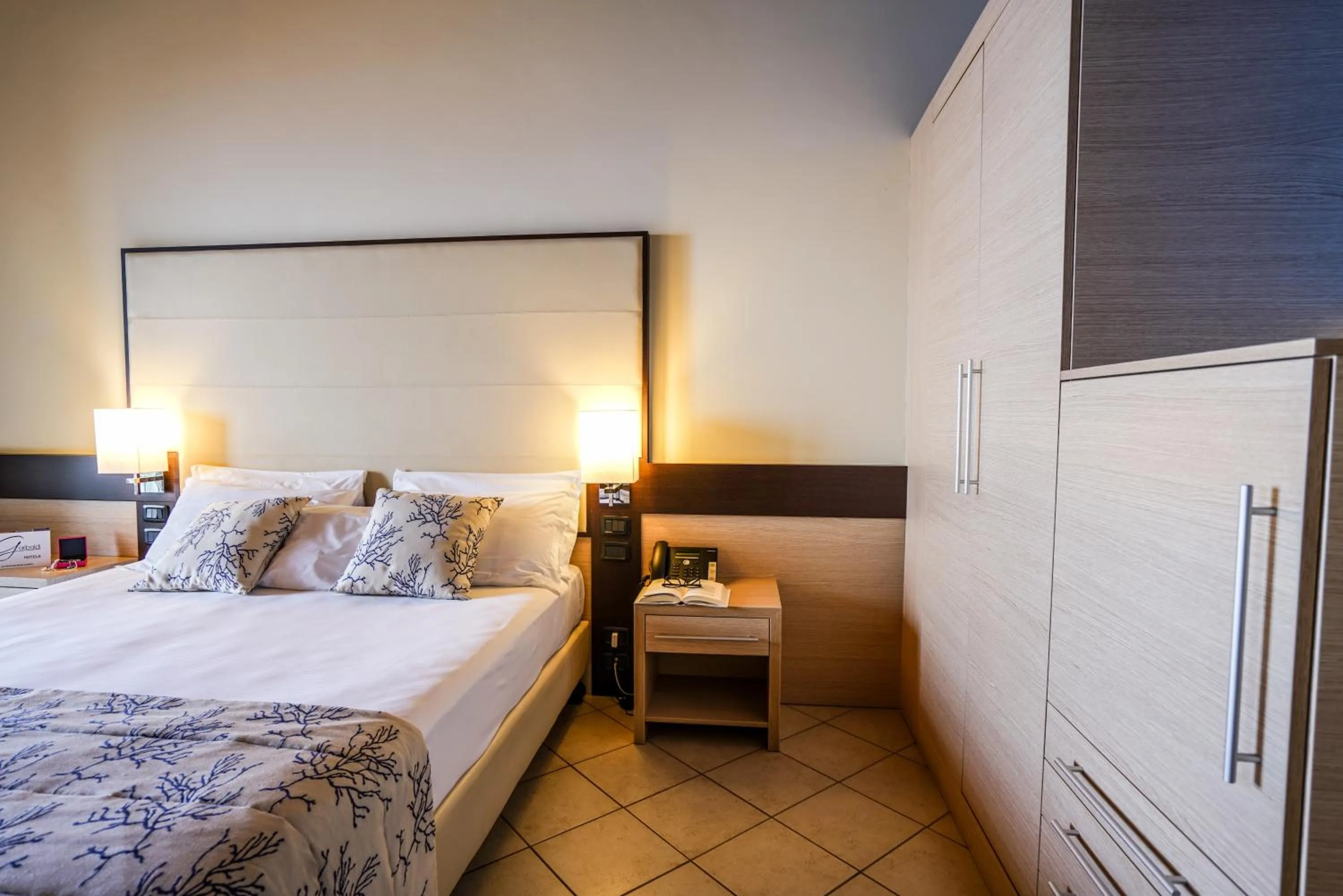 Bedroom, Bed in GH Avalon Sikani