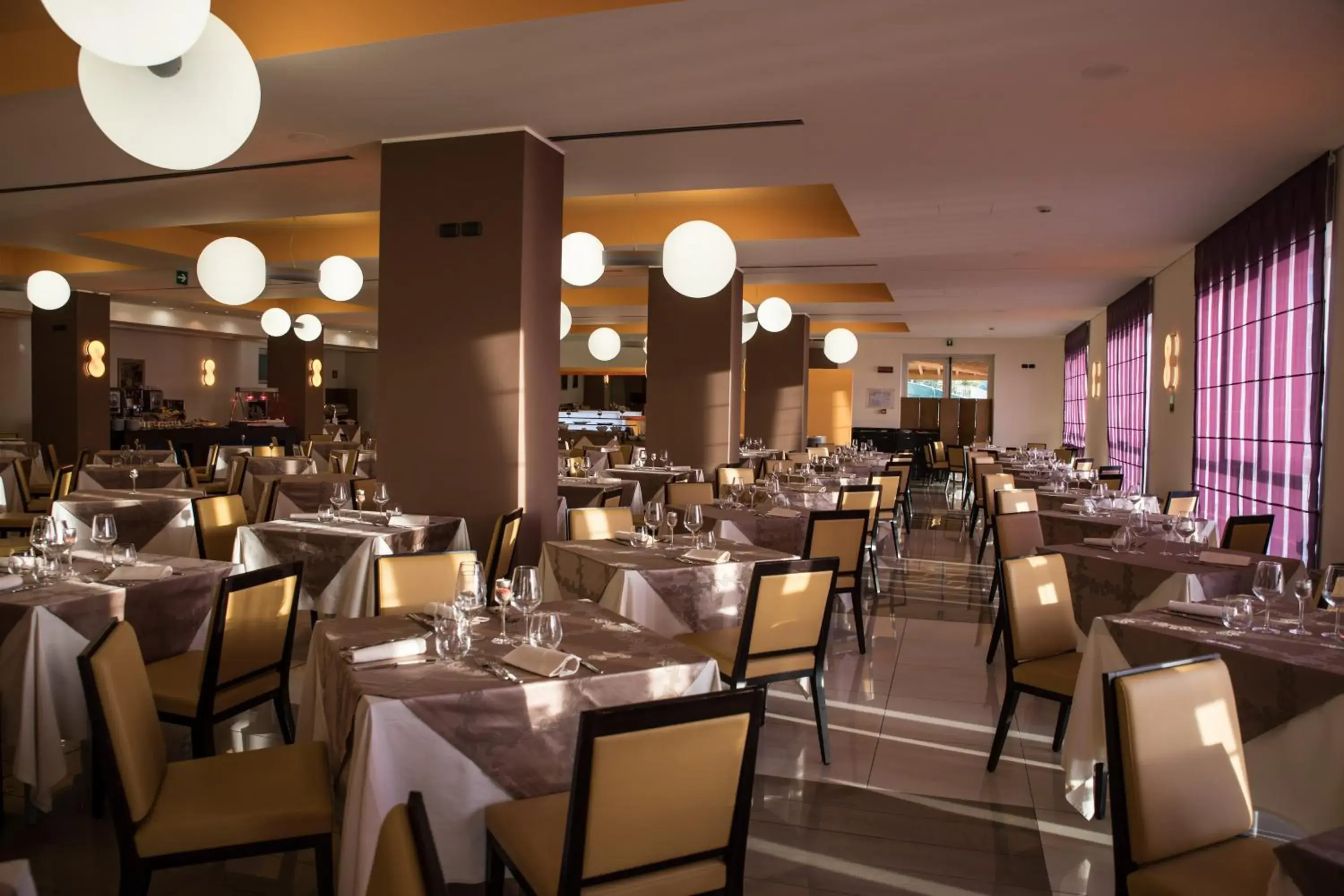 Restaurant/places to eat in GH Avalon Sikani Restaurant/places to eat in GH Avalon Sikani
