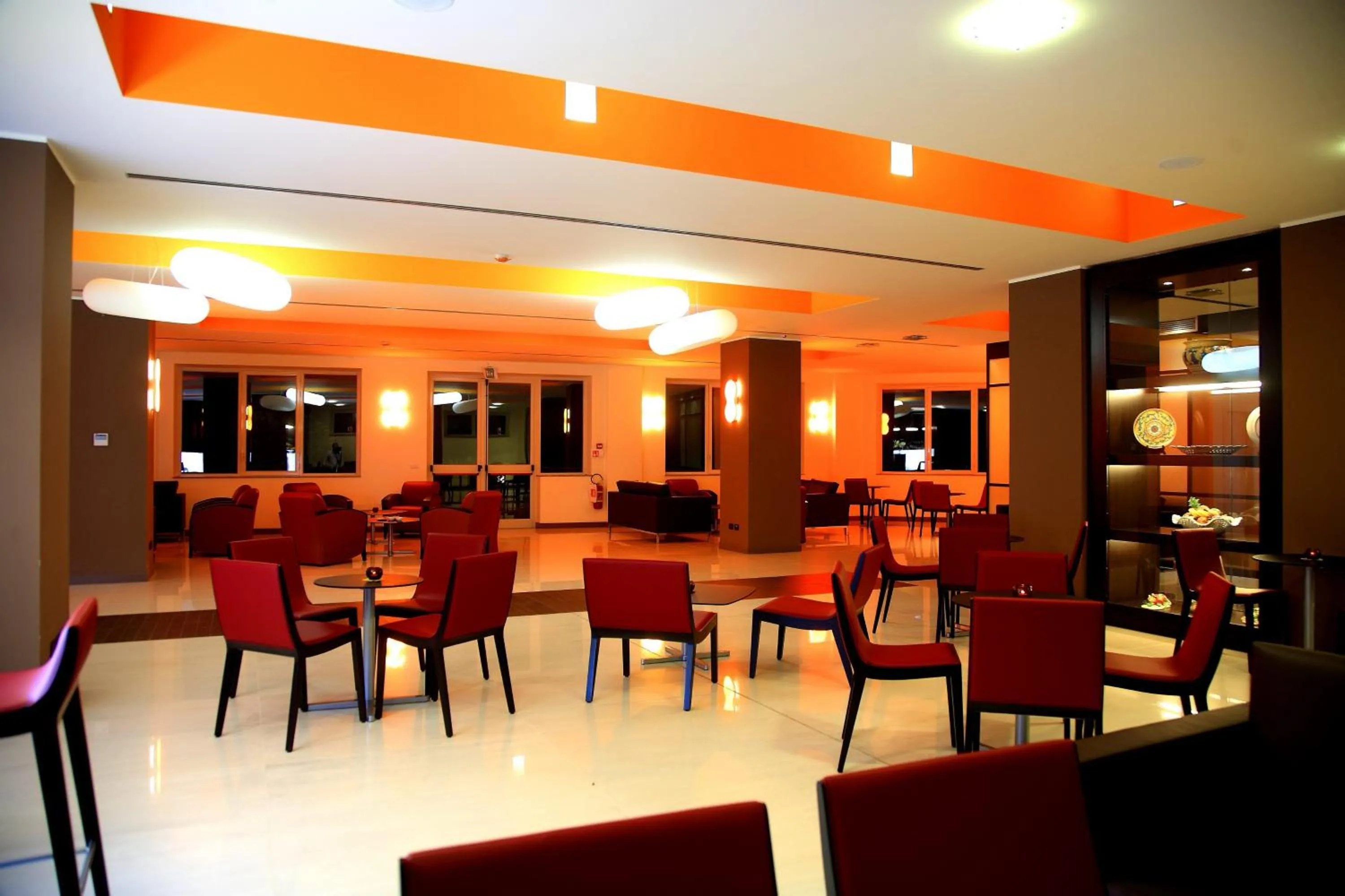 Restaurant/places to eat in GH Avalon Sikani