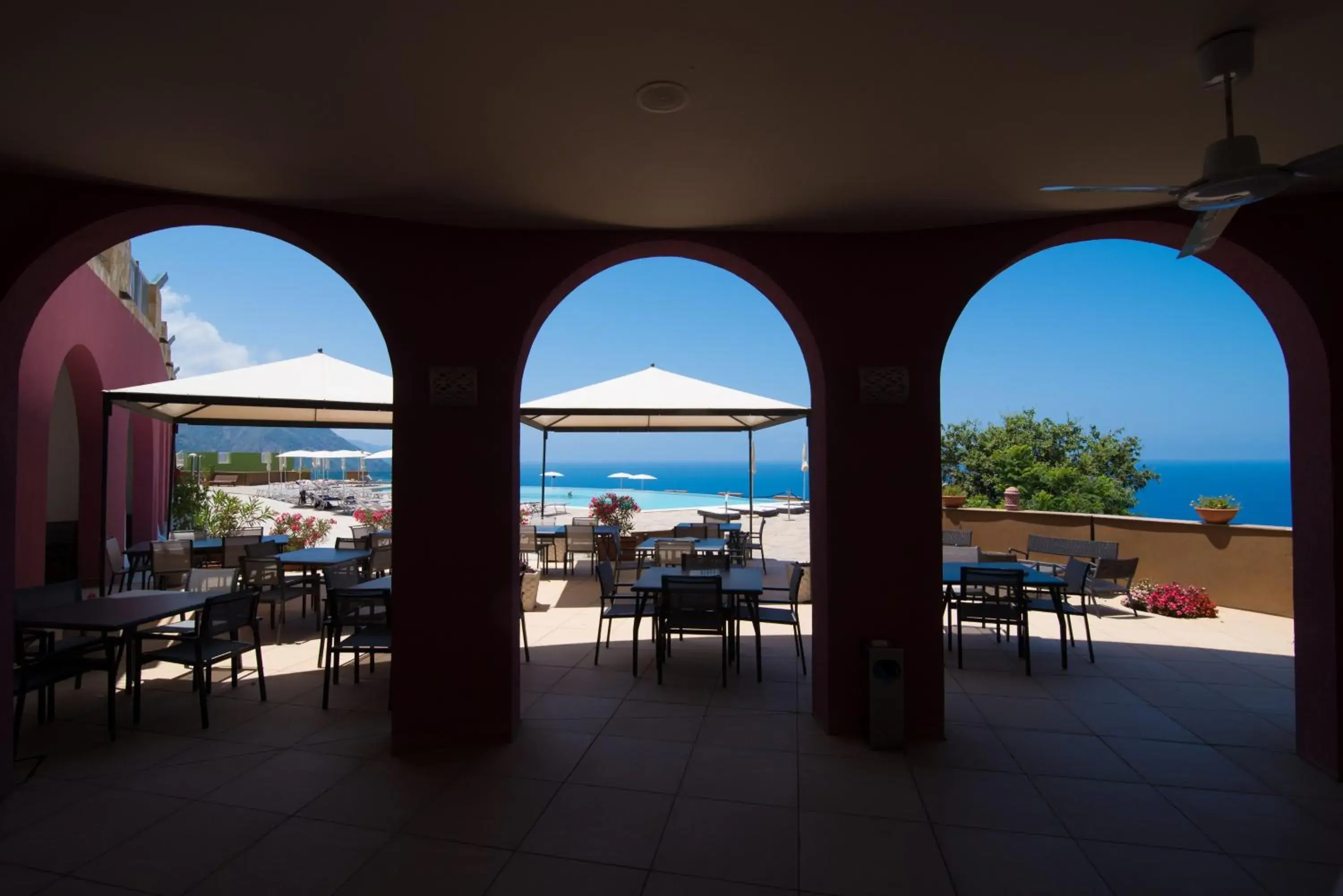 Restaurant/places to eat in GH Avalon Sikani Restaurant/places to eat in GH Avalon Sikani
