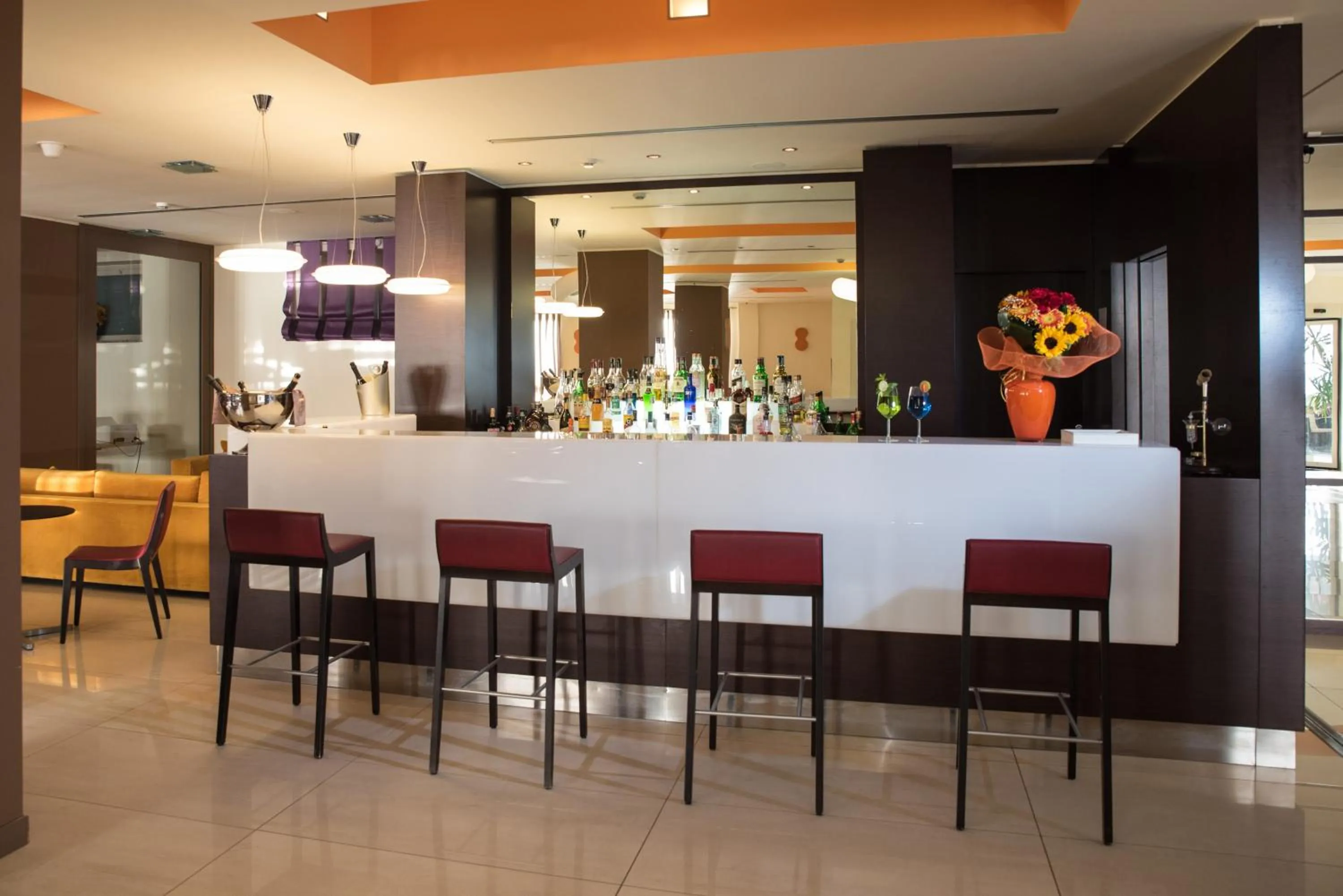 Restaurant/places to eat in GH Avalon Sikani