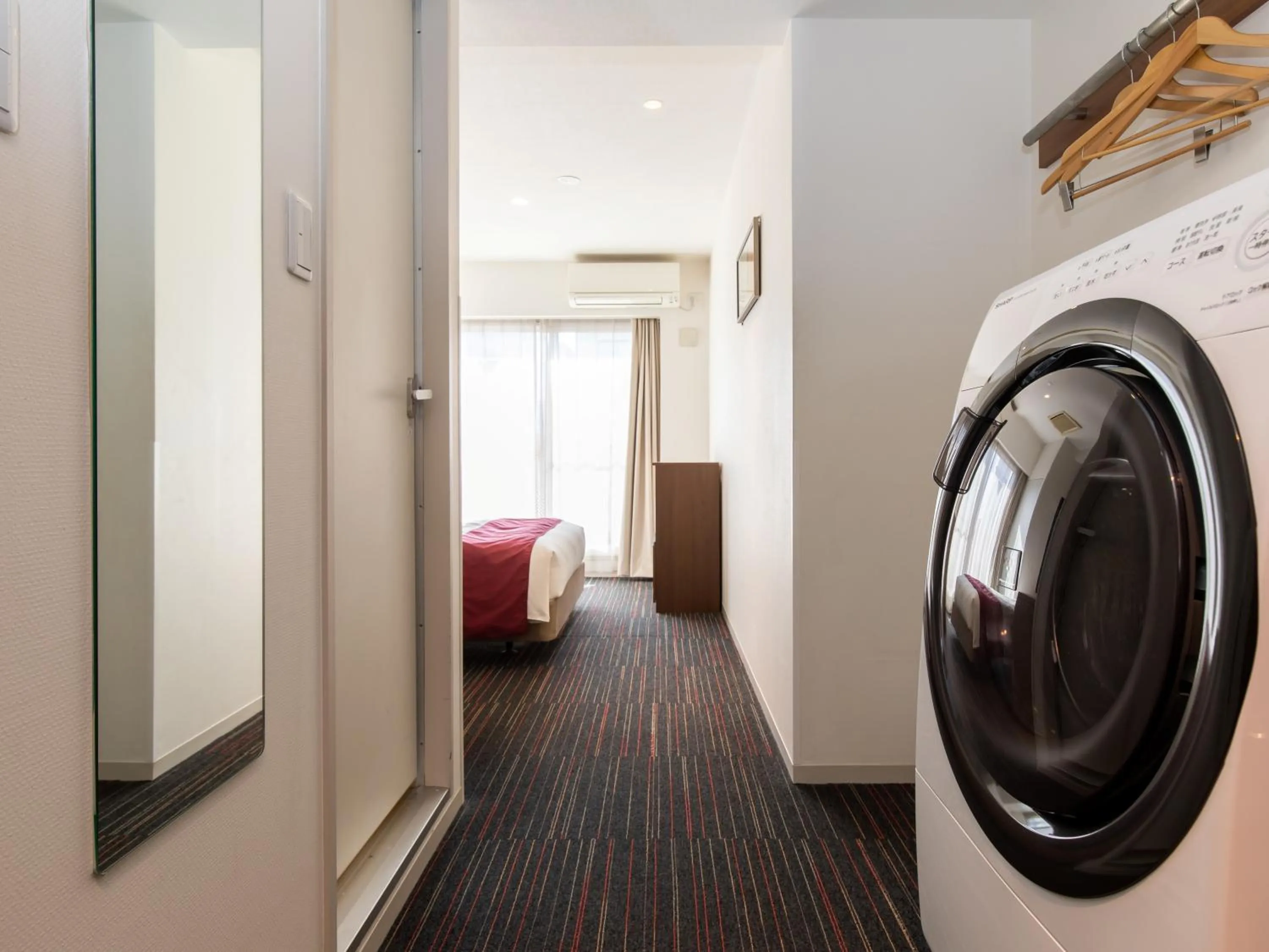 washing machine, Bed in Tokyu Stay Monzen-Nakacho Tokyo